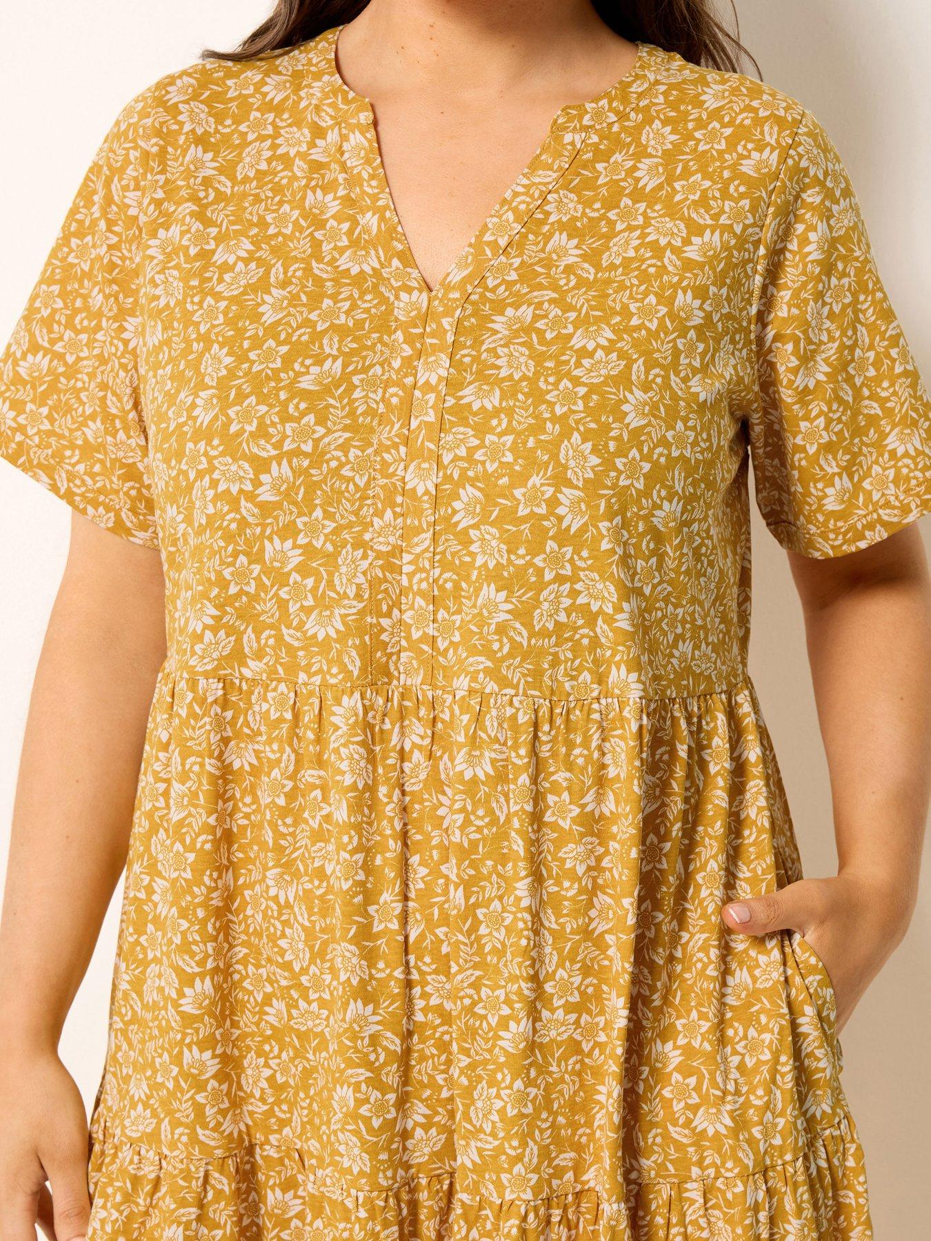 Image 4 of 5 of Yours Curve Cotton Tierred Dress