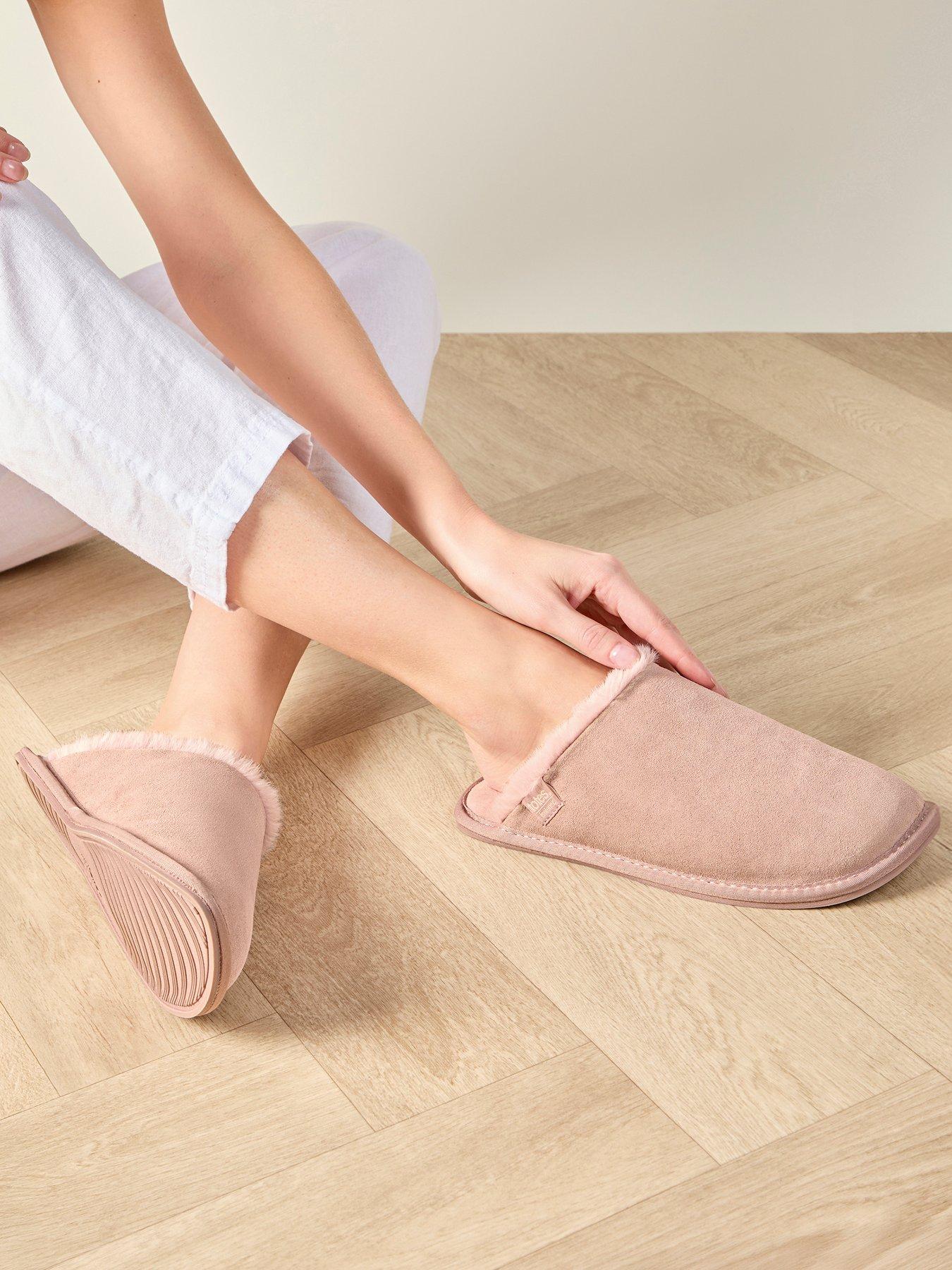 Image 5 of 5 of Totes Isotoner Isotoner Ladies Real Suede Mule - Pink