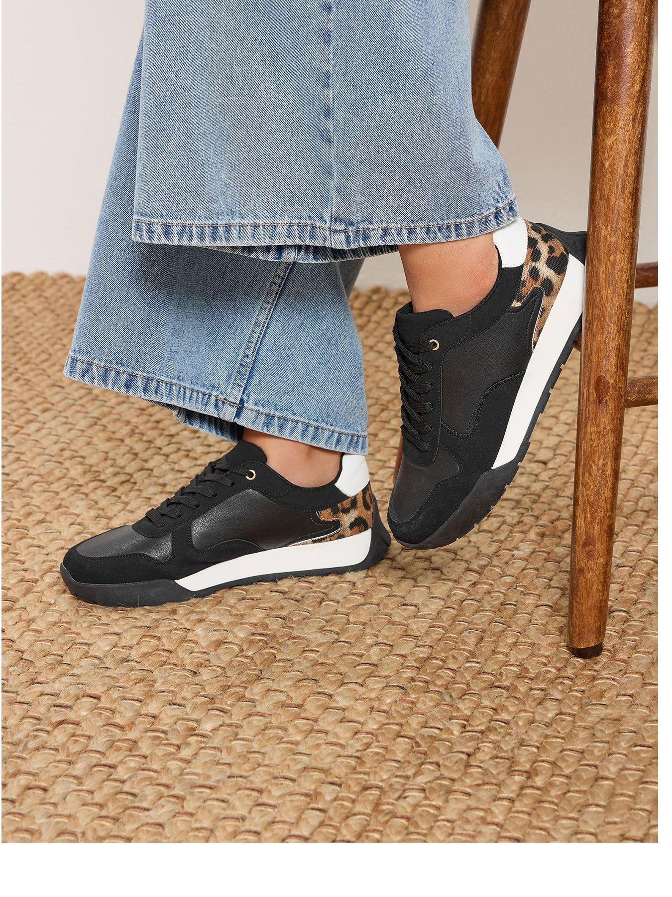 Yours Extra Wide Fit Sole Panelled Runner Shoe - Black