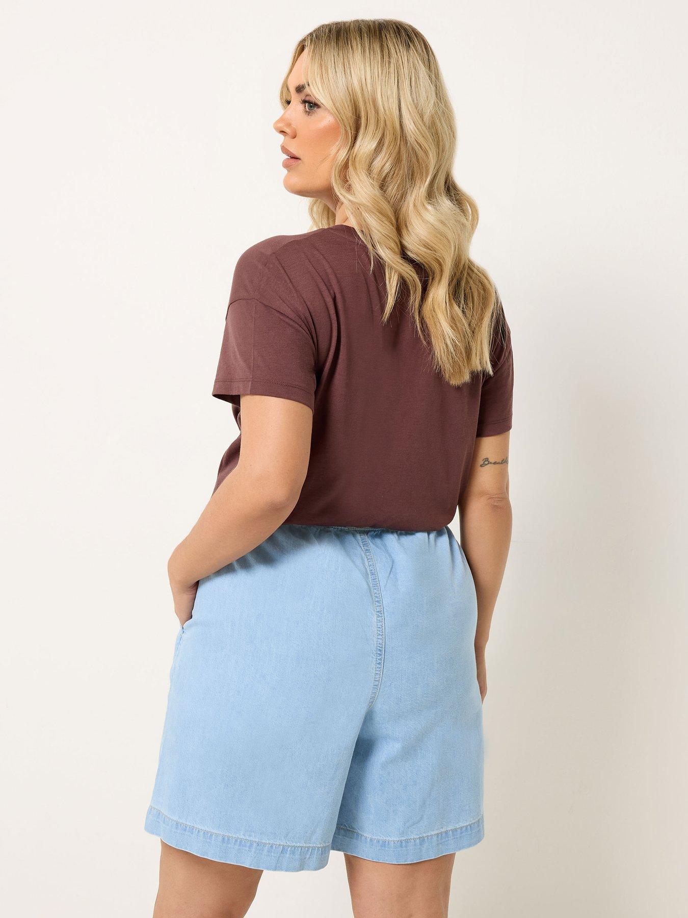Image 2 of 5 of Yours Curve Denim Shorts - Blue