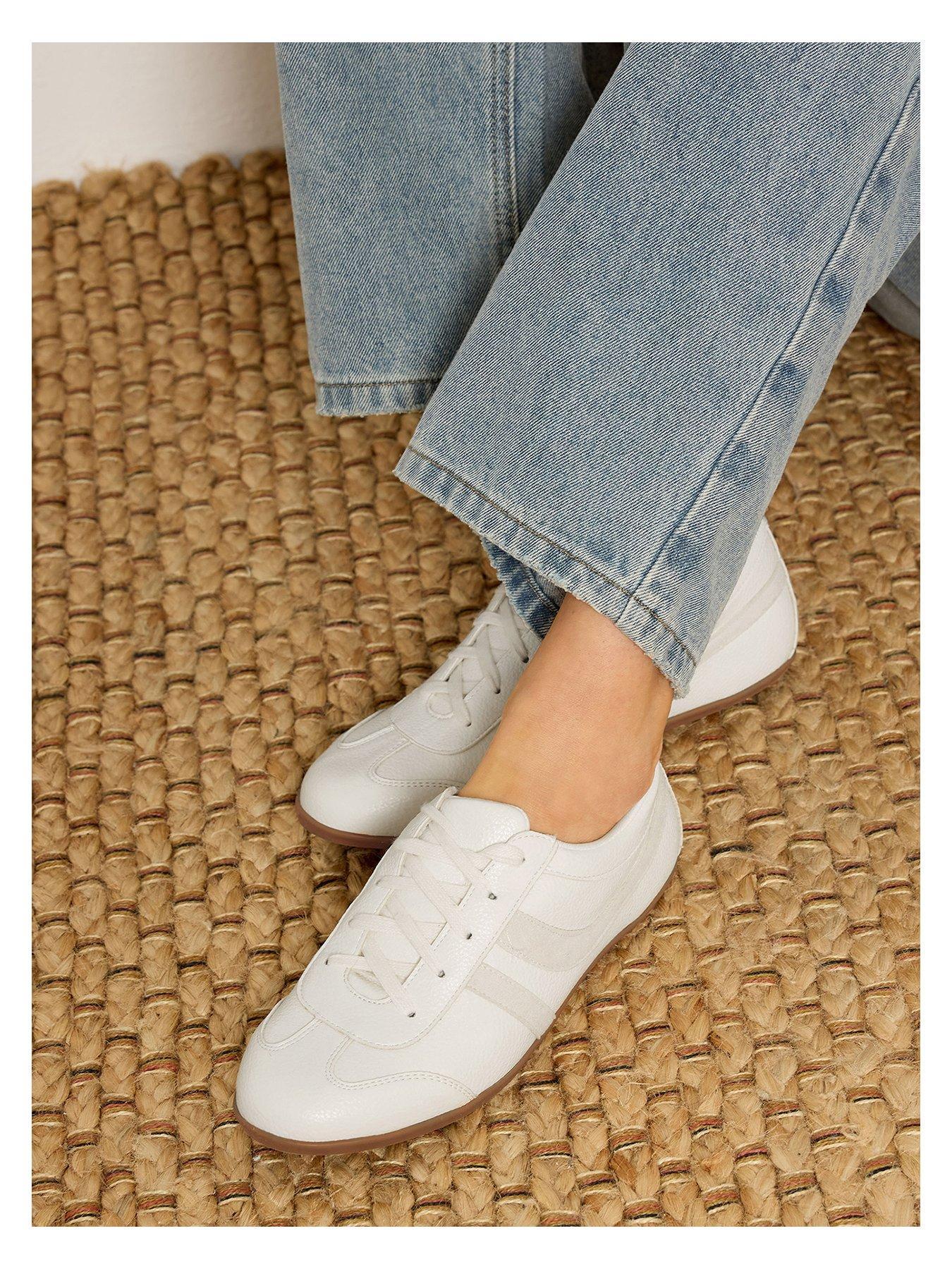 Image 4 of 4 of Yours Retro Stripe Trainers - White