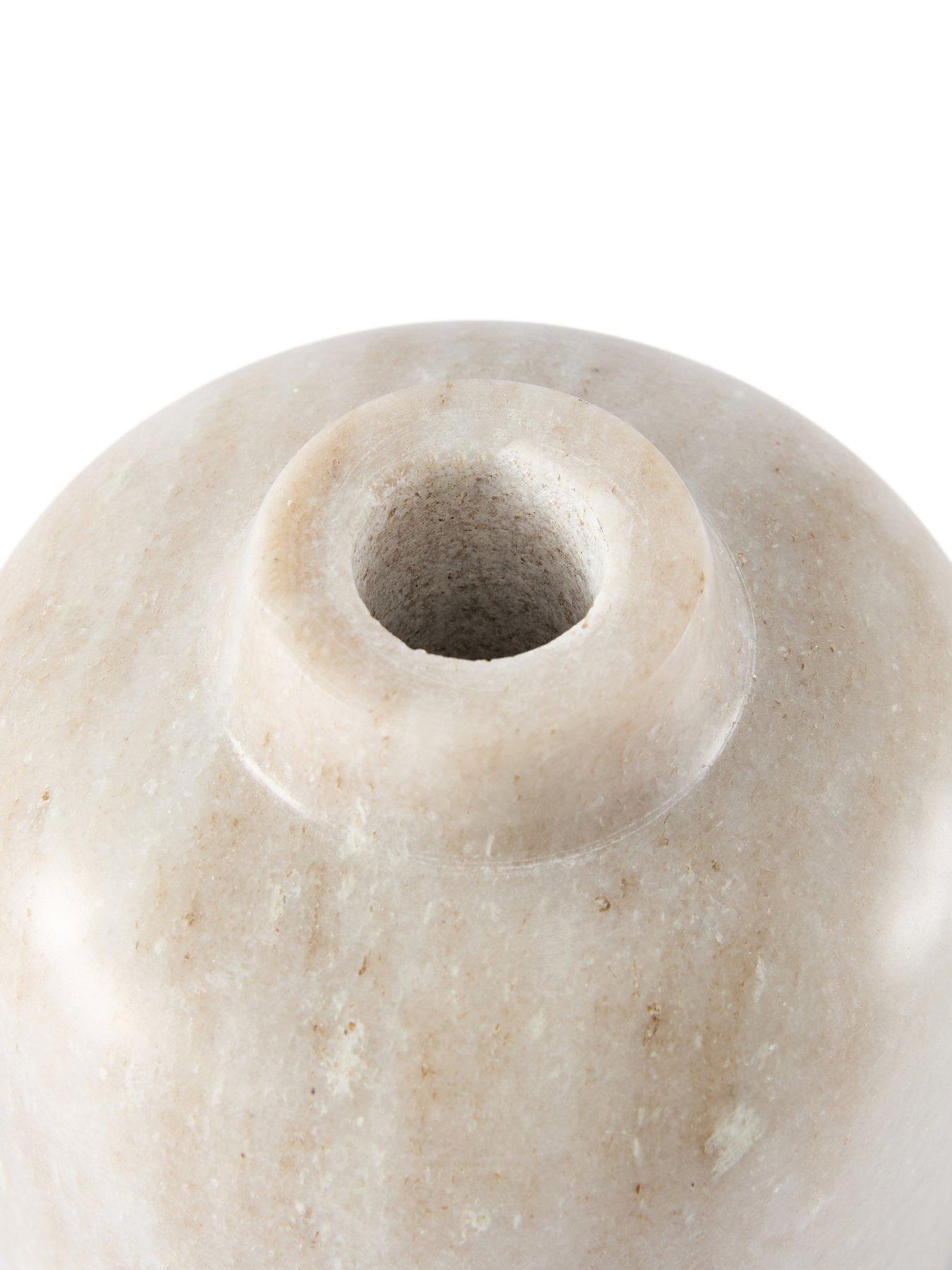 Image 4 of 8 of Michelle Keegan Home Set Of 2 Marble Mini Bud Vases