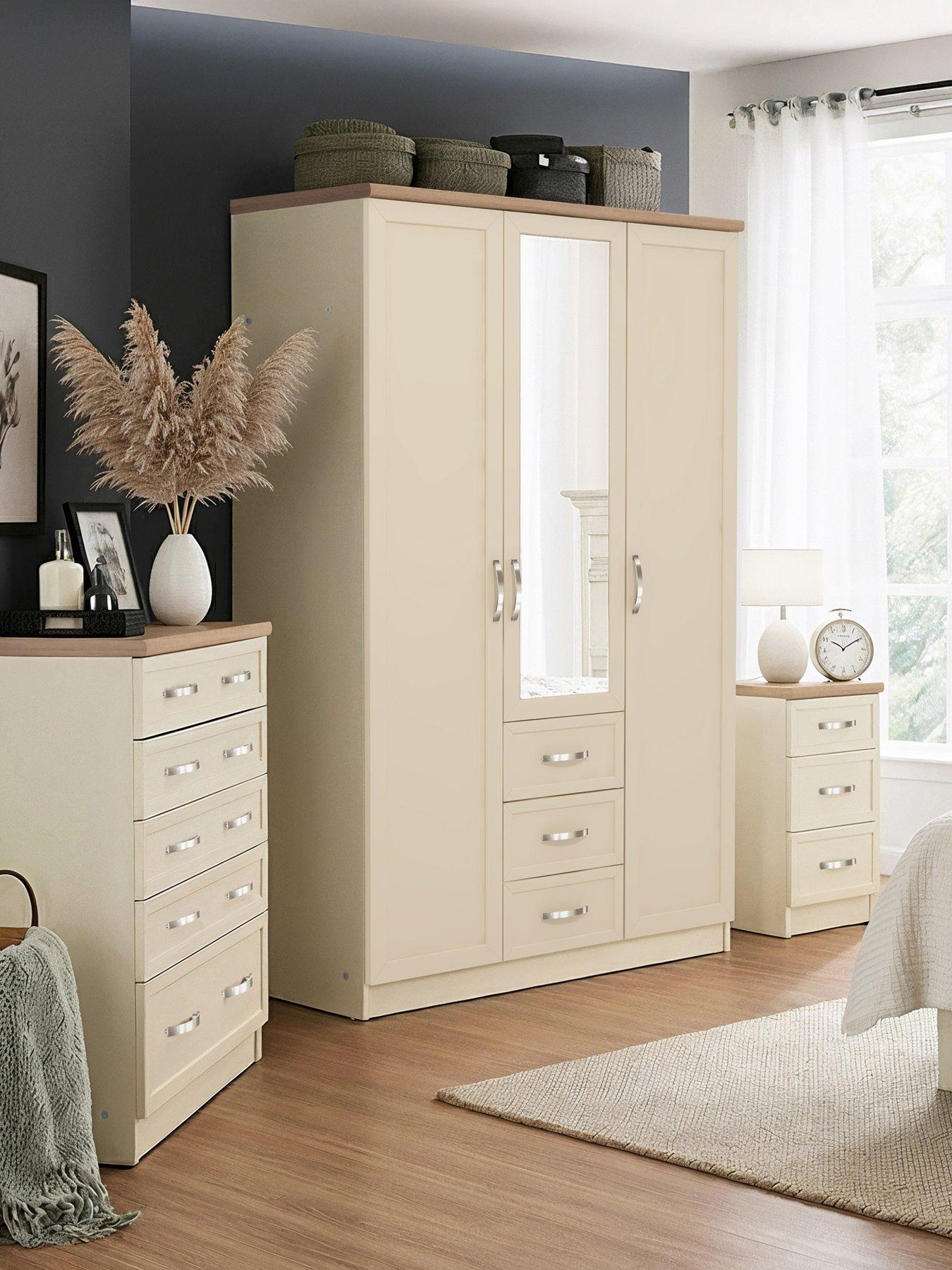 The Very Collection Camberley 3 Piece Package - 3 Door, 3 Drawer Mirrored Wardrobe, 5 Drawer Chest and 3 Drawer Bedside Chest - Oatmeal/Oak