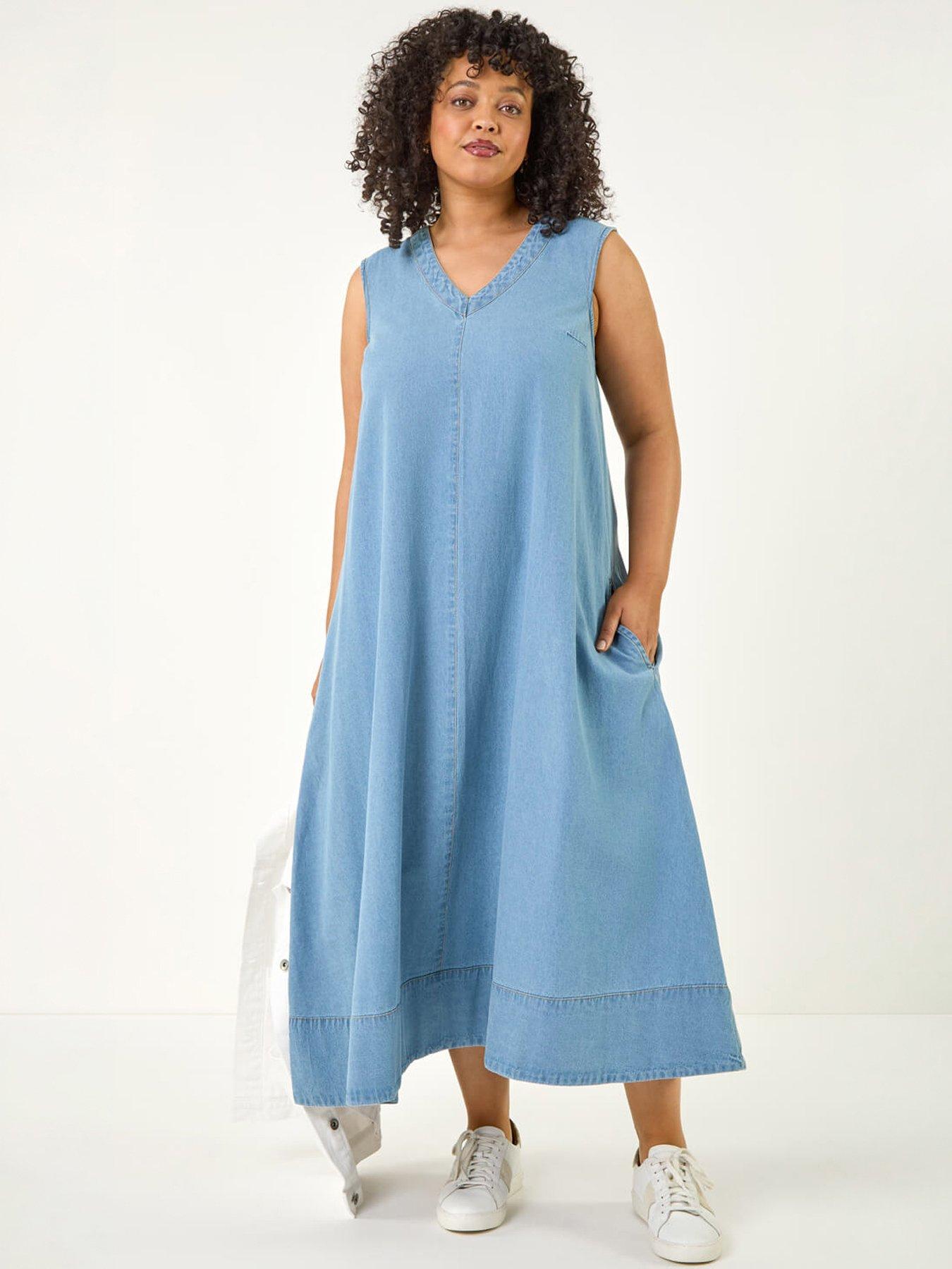 Roman Curve V-Neck Swing Dress