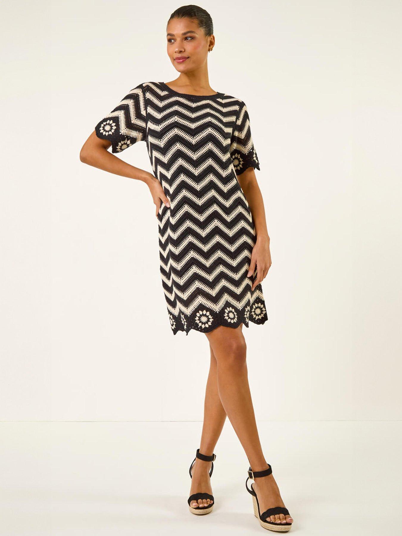 zig zag crochet dress Lua Zigzag Pattern Crochet Open Back Maxi Dress