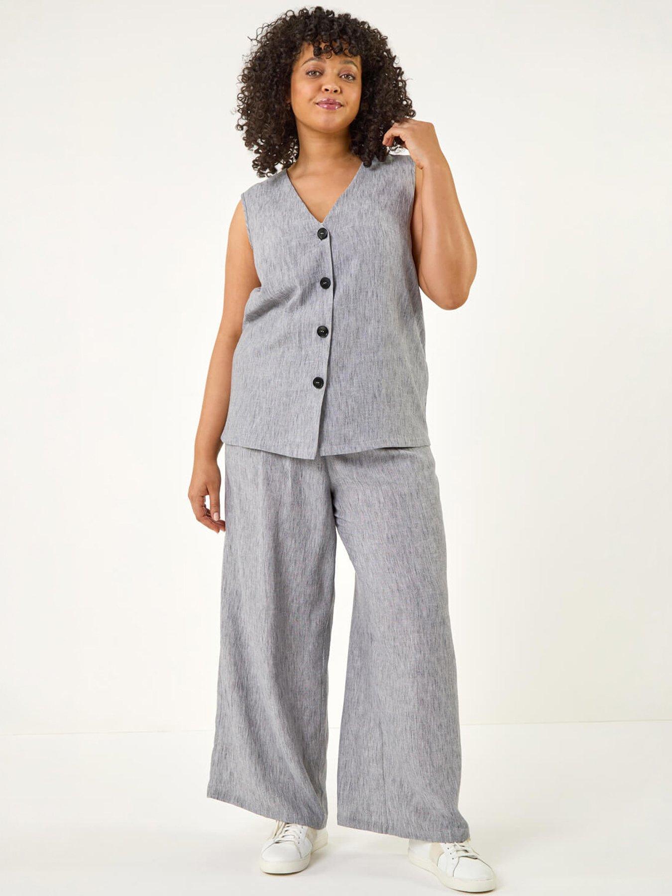 Image 5 of 5 of Roman Curve Buttoned Relaxed Waistcoat