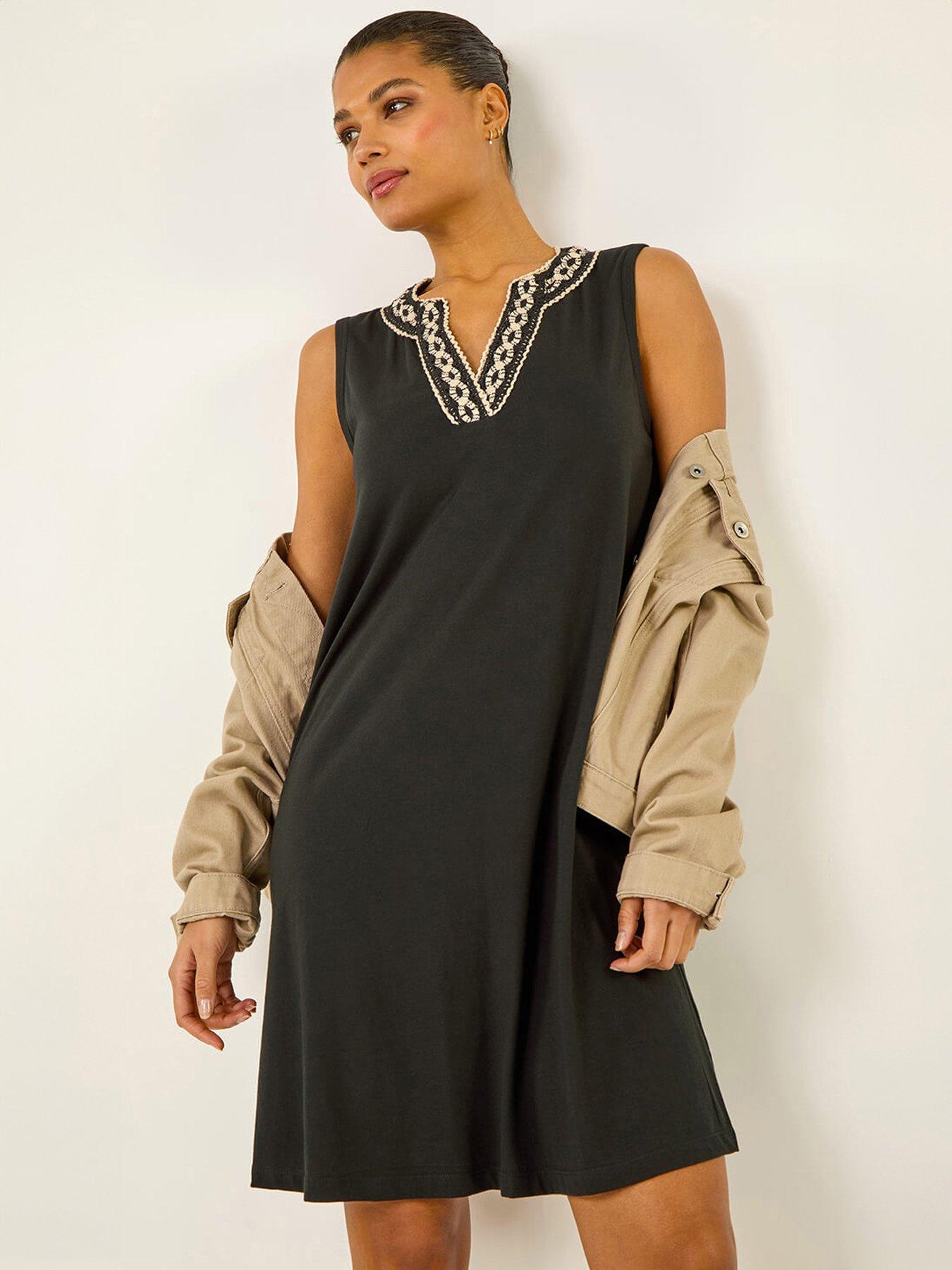 Roman Trim Detail V-Neck A-Line Dress, Black, Size 18, Women