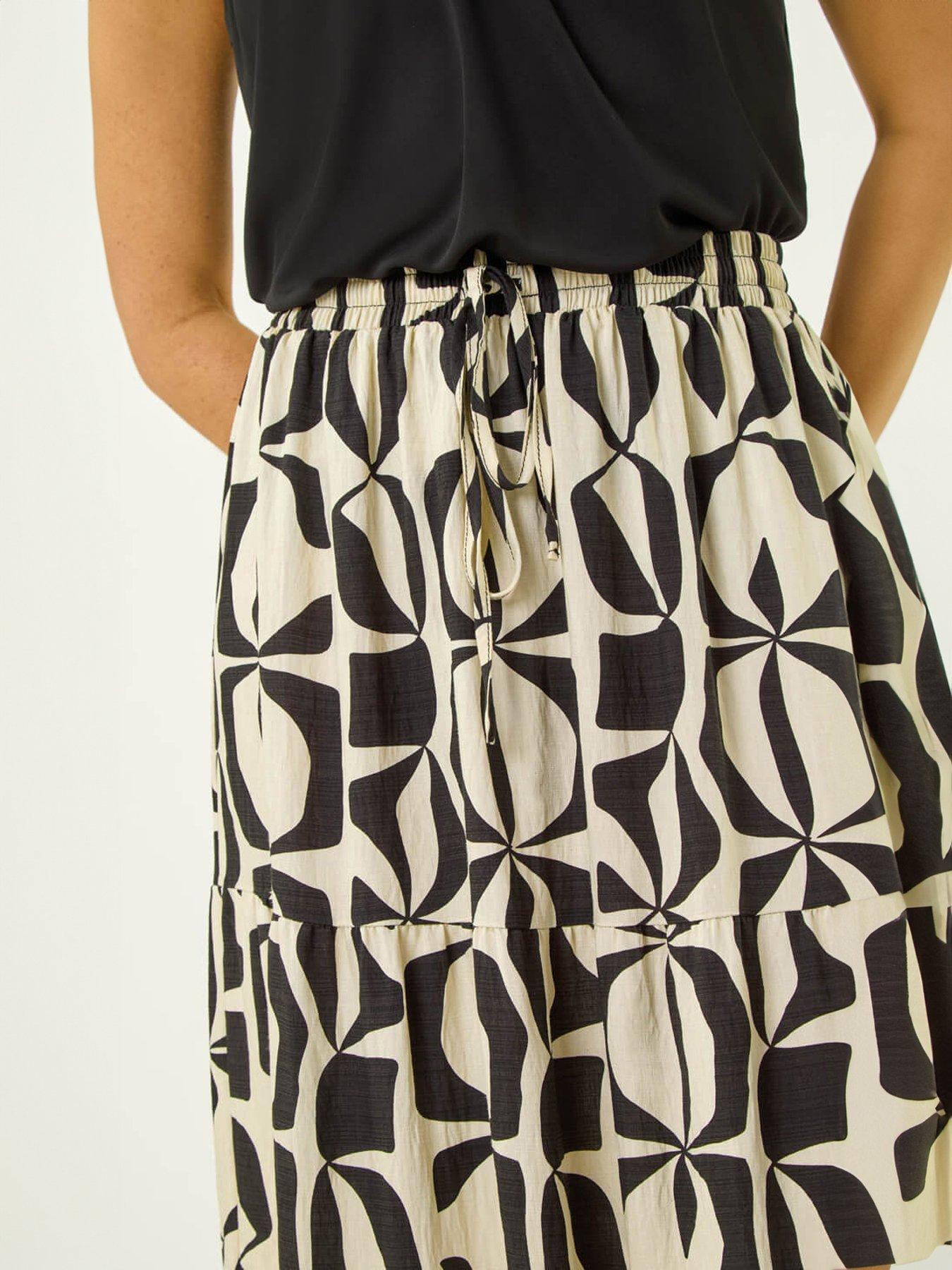 Image 5 of 5 of Roman Mono Print Tiered Maxi Skirt