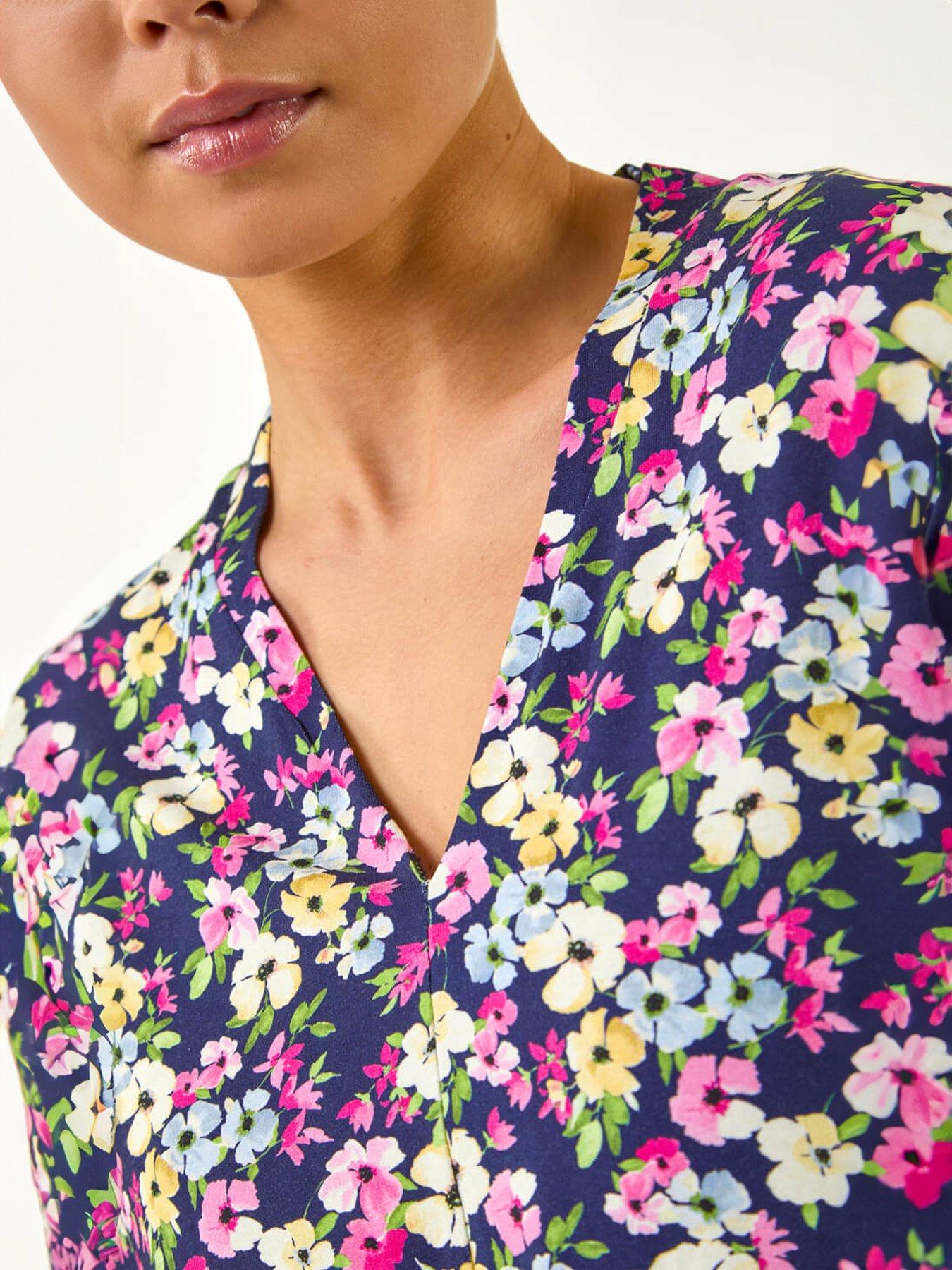 Image 5 of 5 of Roman Petite Floral V-Neck Stretch Top