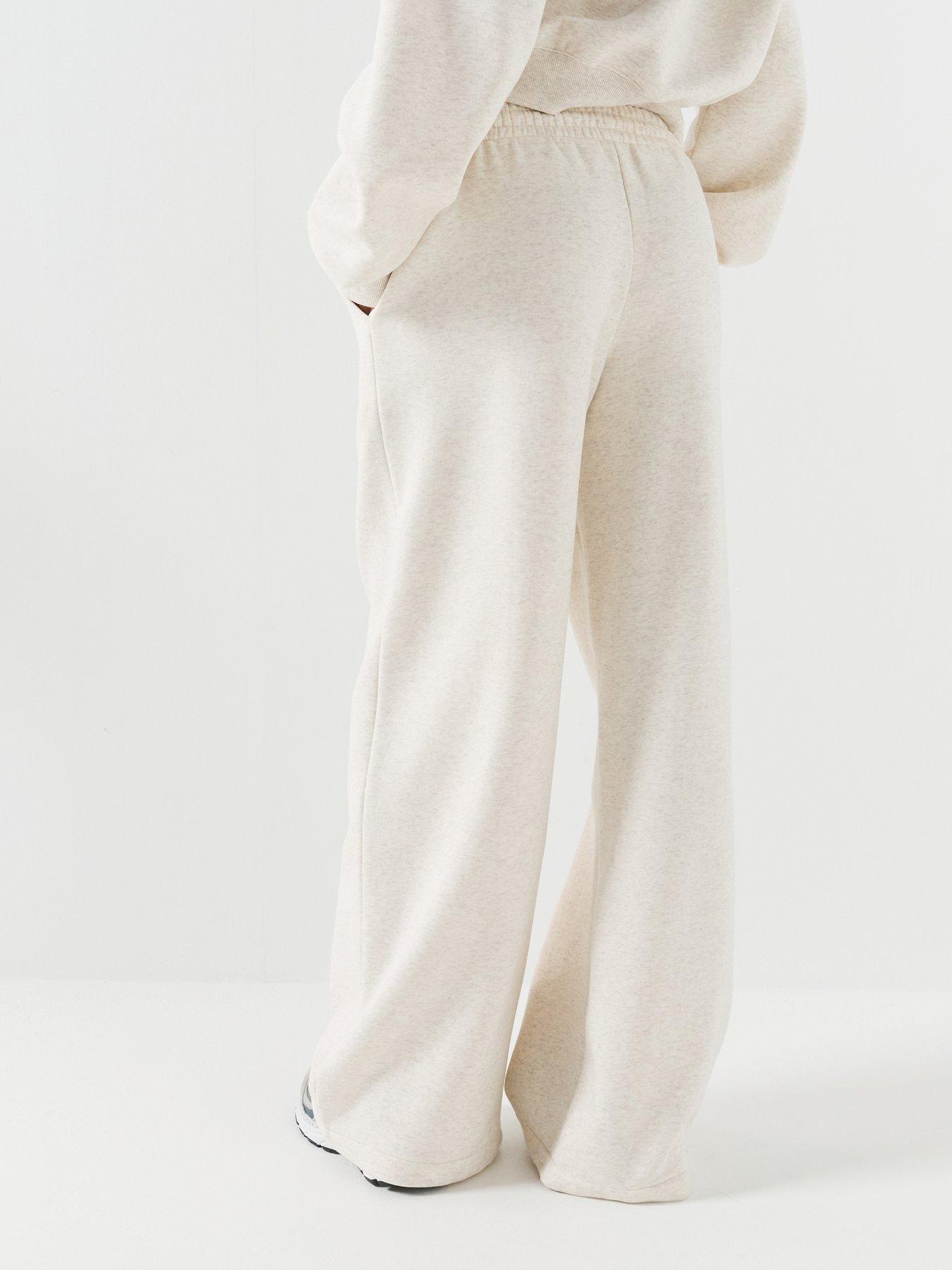 Image 2 of 6 of New Balance Women's Trackside Fleece Trousers - Cream