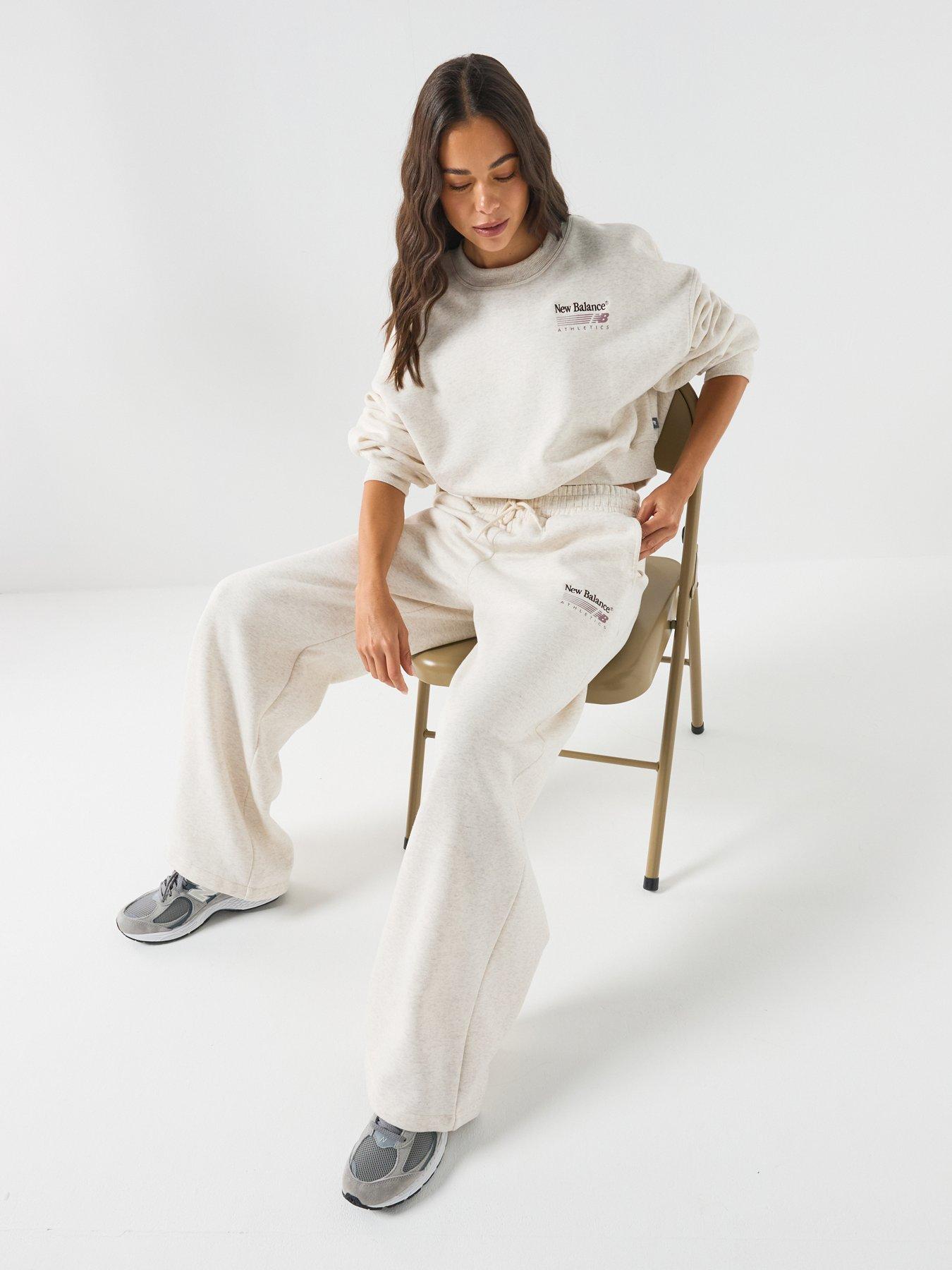 Image 4 of 6 of New Balance Women's Trackside Fleece Trousers - Cream