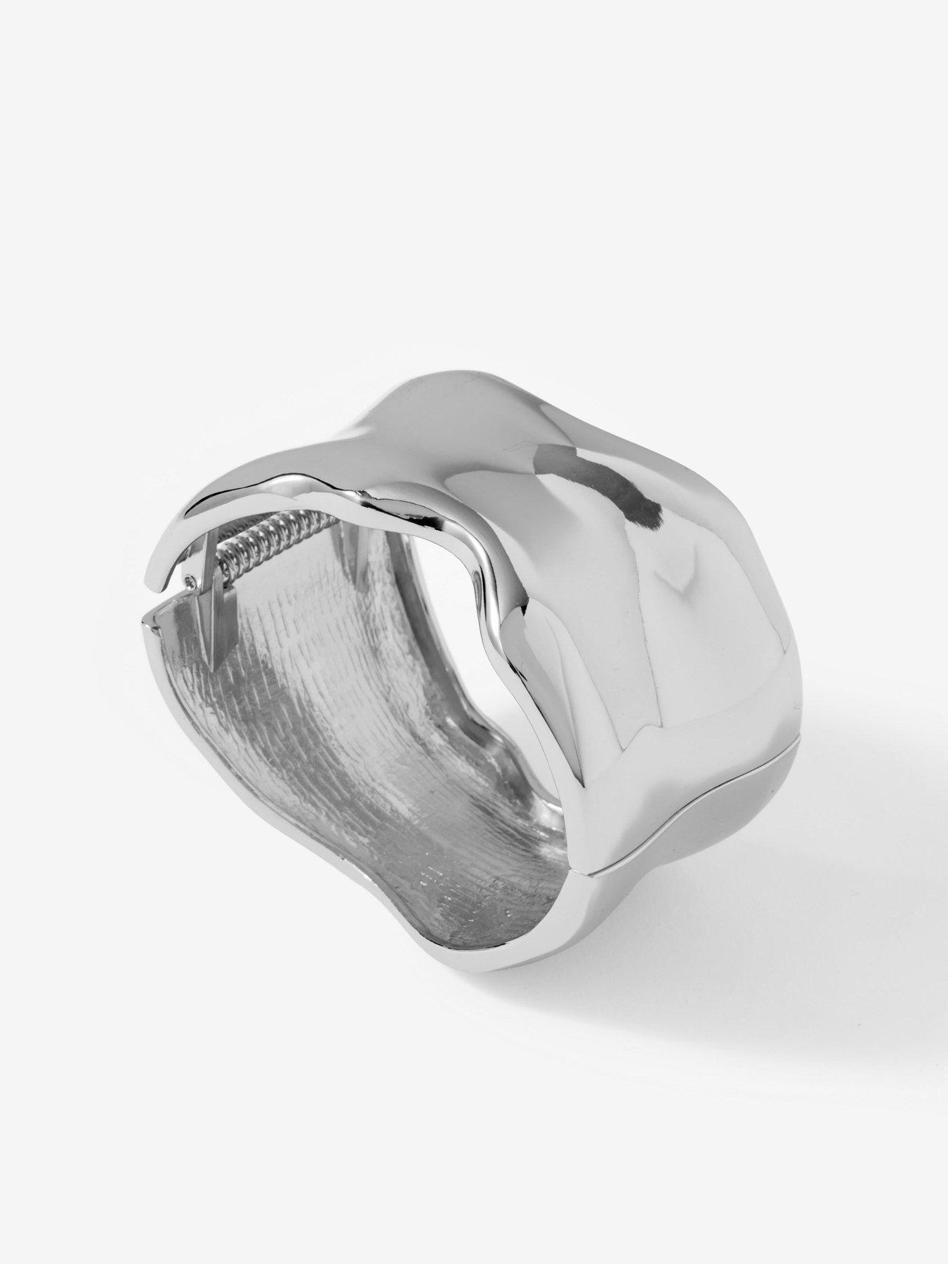 Image 4 of 4 of Mint Velvet Silver Clean Wave Bangle