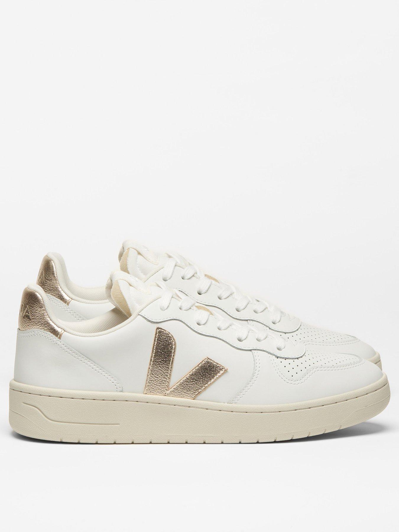 Veja Womens V-10 Prime Leather Trainers - White