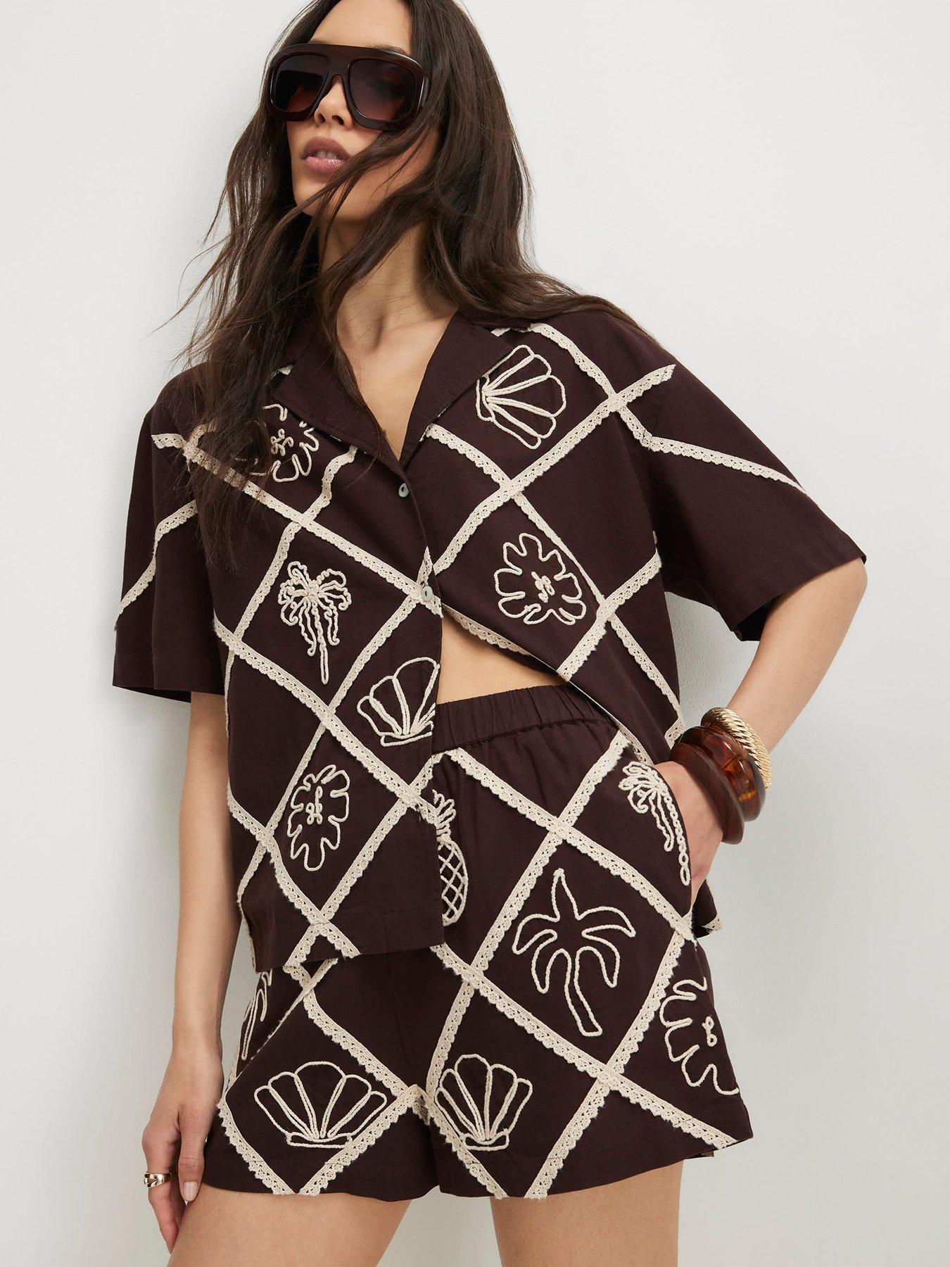 River Island Embroidered Motif Shorts - Brown