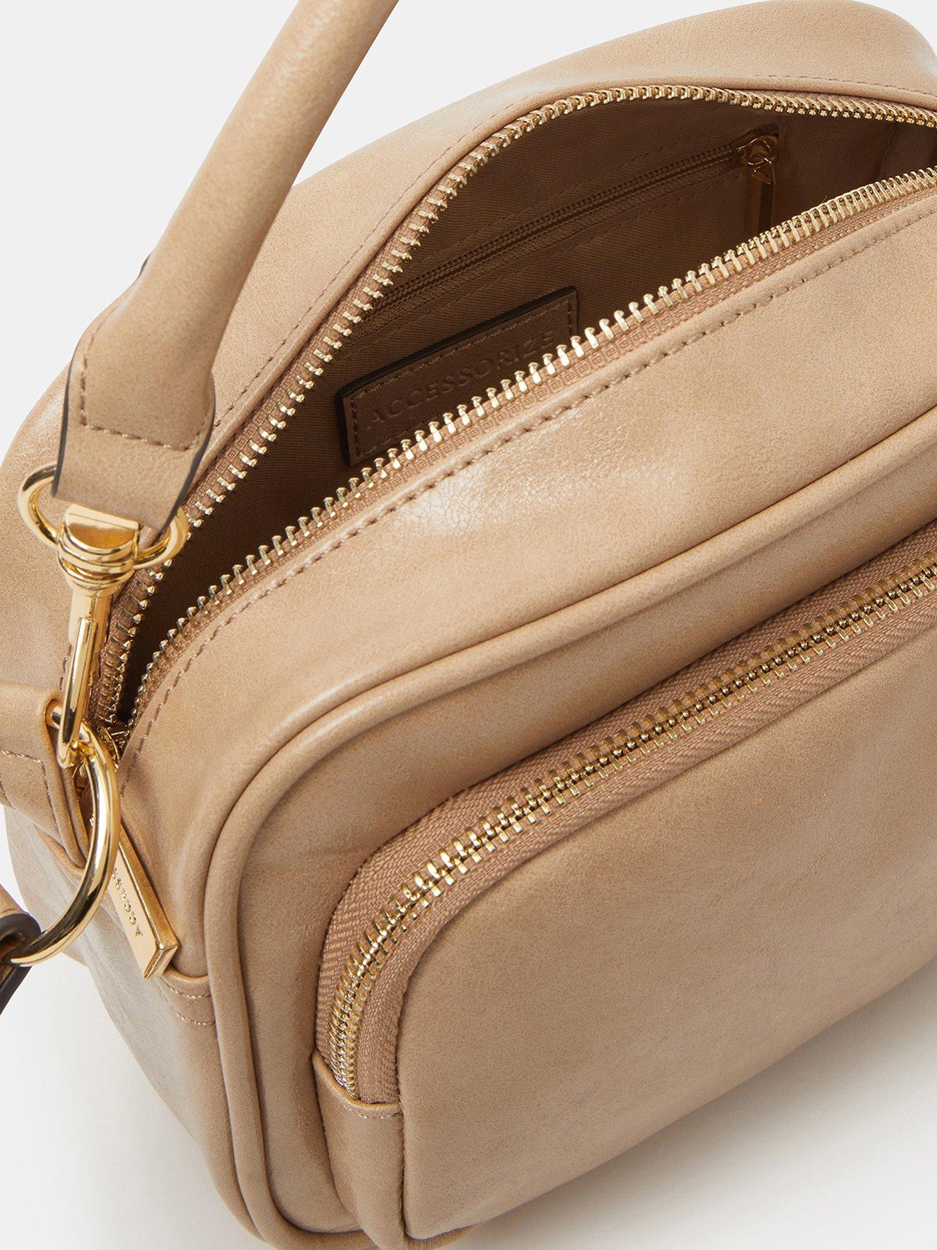 Image 5 of 5 of Accessorize Boxy Crossbody Bag