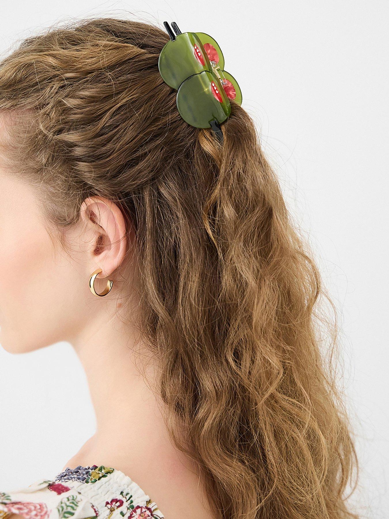 Image 2 of 3 of Accessorize Martini Olive Claw Clip