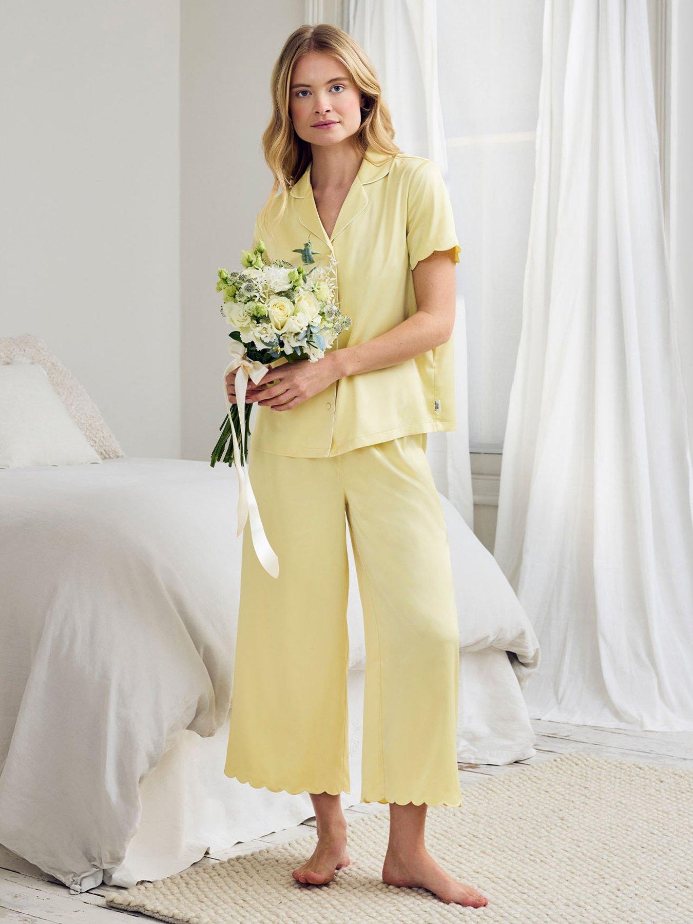 Chelsea Peers Satin Scallop Edge Long Pyjama Set - Butter Yellow