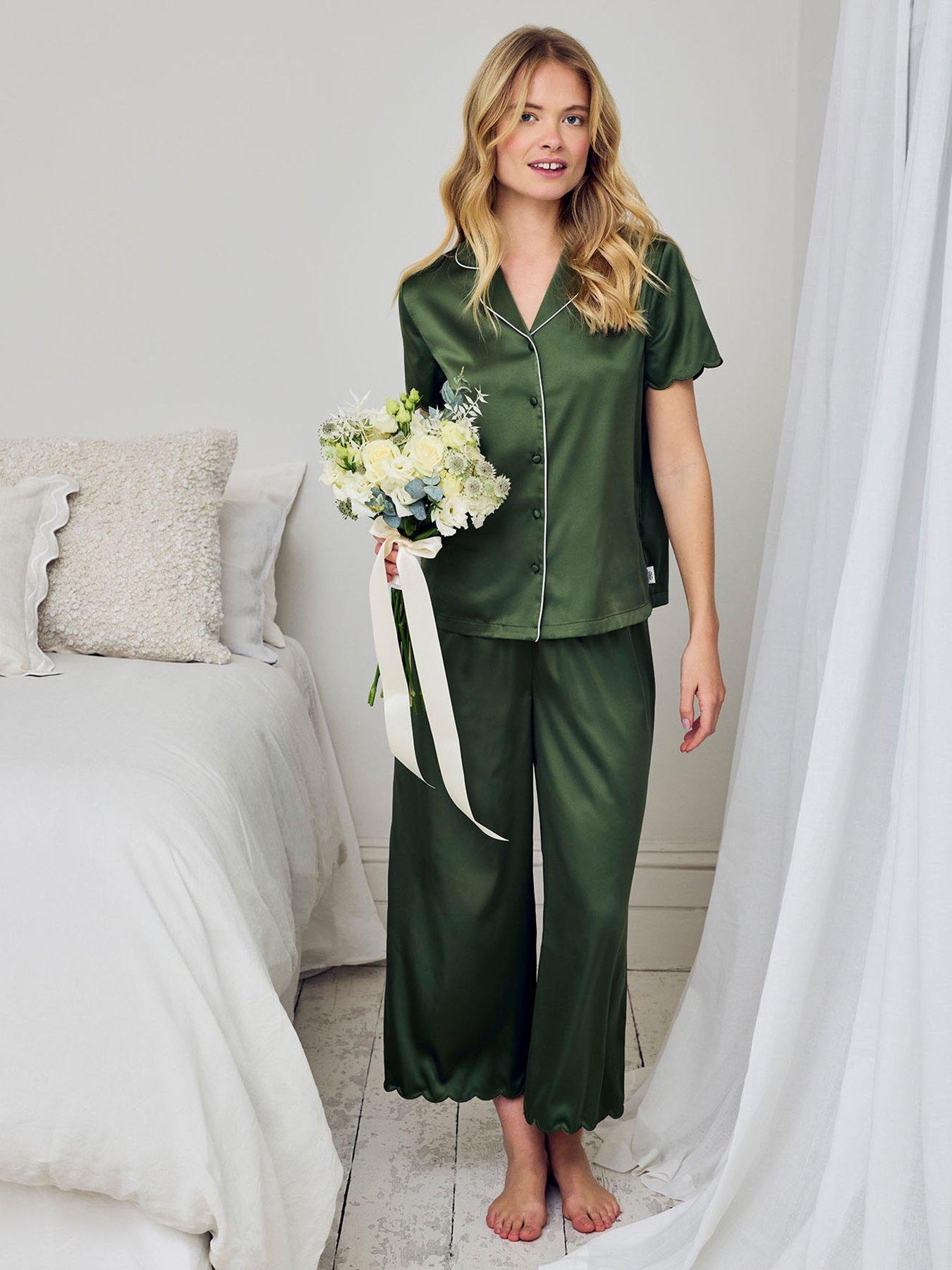 CHELSEA PEERS Satin Scallop Edge Long Pyjama Set - Khaki