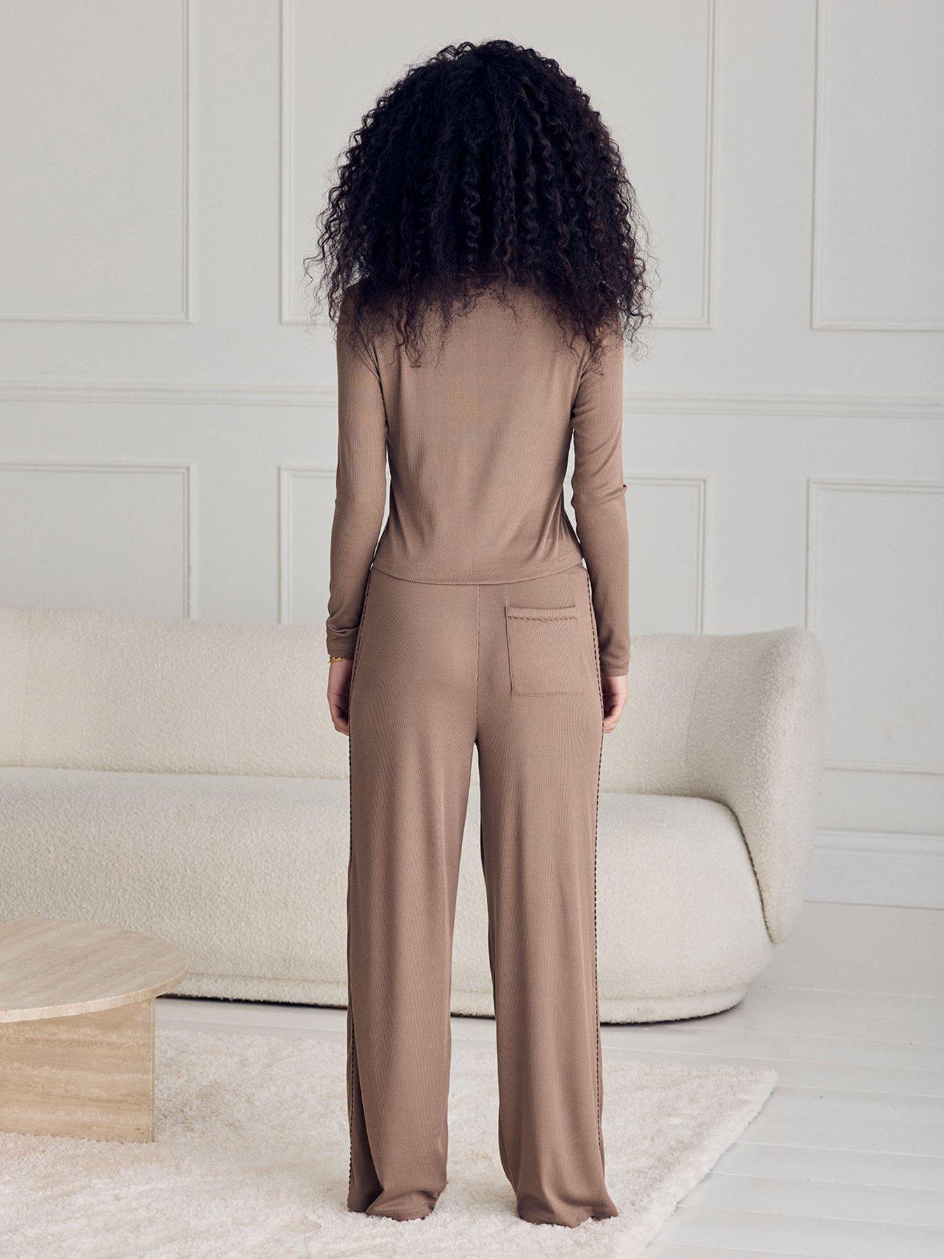Image 2 of 6 of CHELSEA PEERS Side Trim Rib Joggers - Taupe