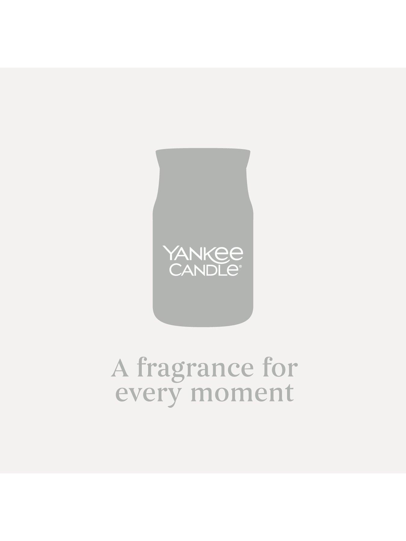 Image 4 of 4 of Yankee Candle Diffuser Starter Kit And Refill Amber Sandlewood