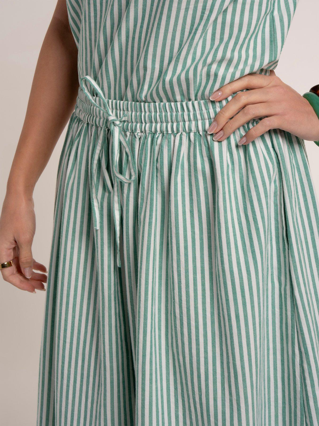 Image 5 of 7 of Brakeburn Hannah Skirt - Green