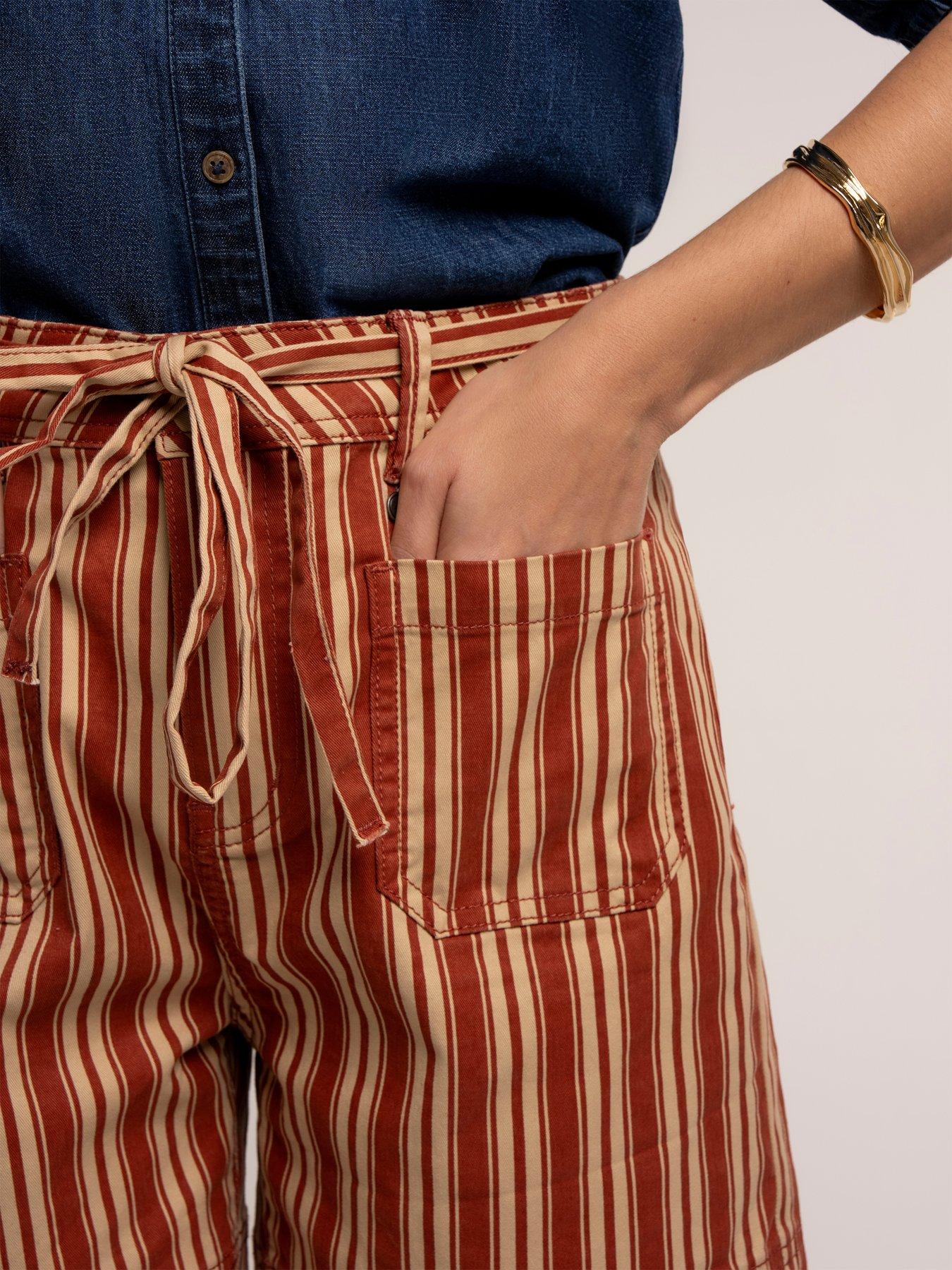 Image 3 of 6 of Brakeburn Mariel Short - Orange