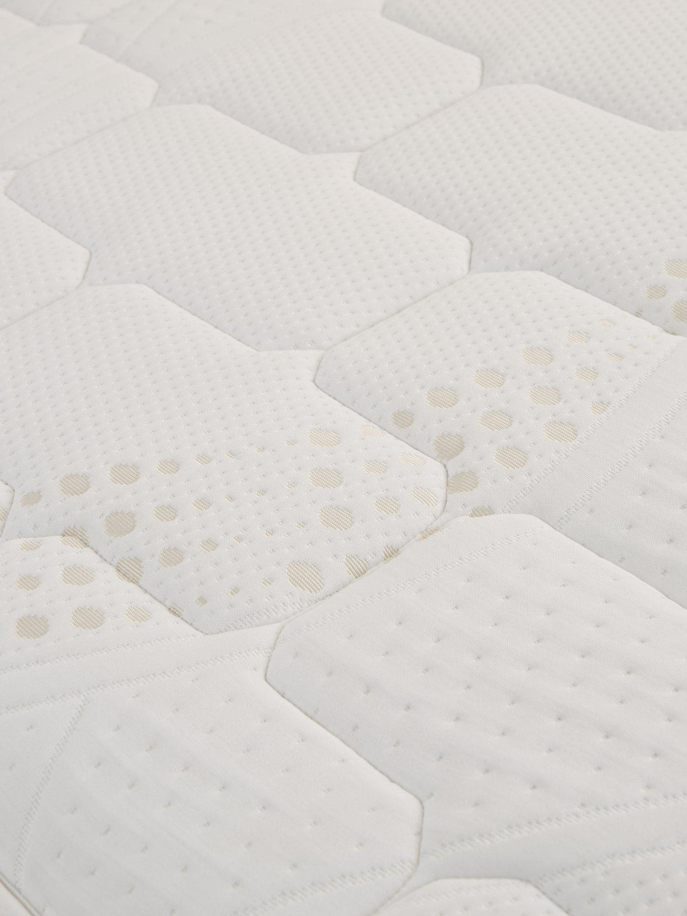 Image 4 of 6 of The Very Collection Natural Fibre 2000 Pocket Quilted Mattress - Firm