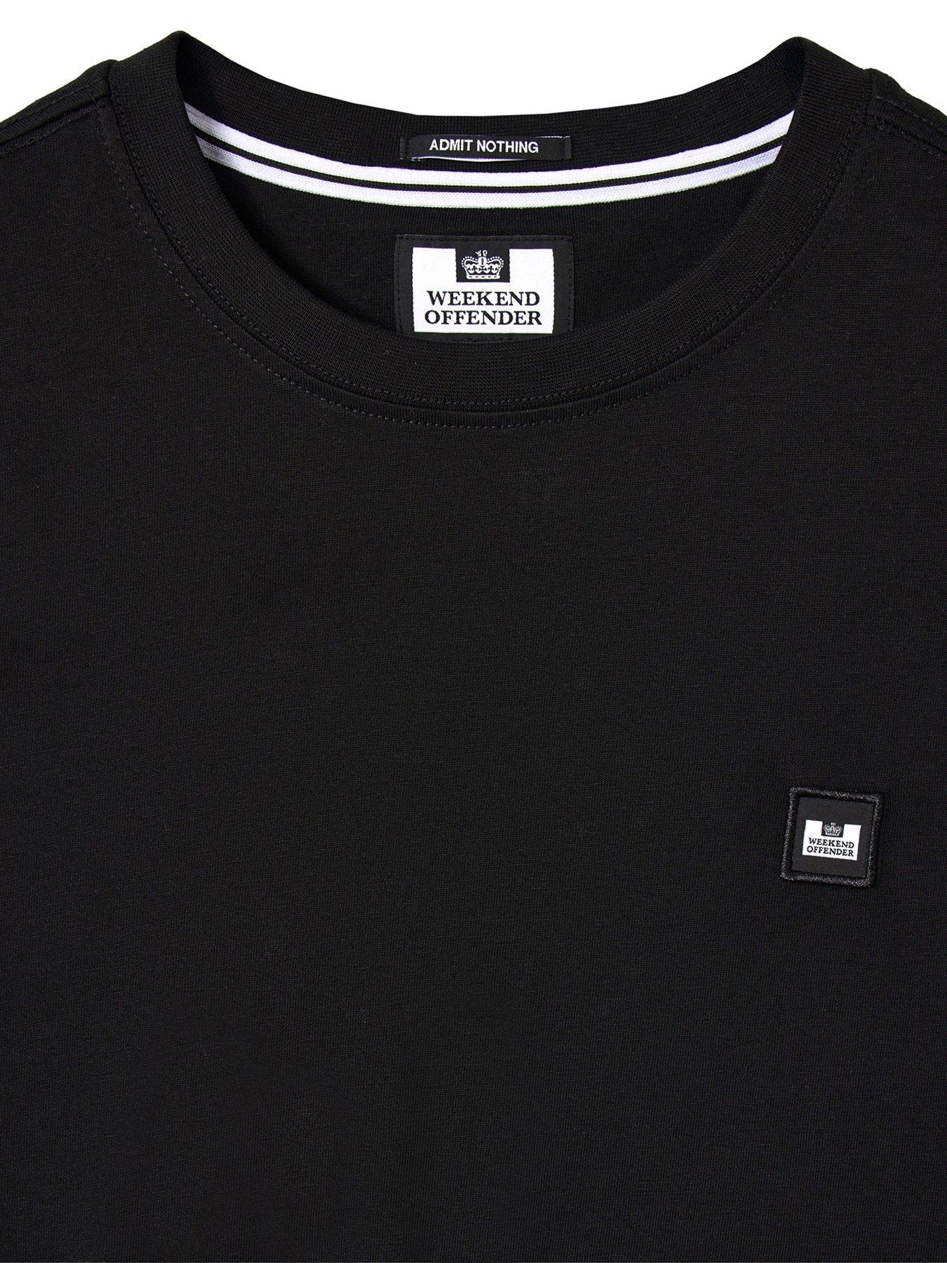 Image 5 of 5 of Weekend Offender Brooklands Classic Badge T-shirt - Black
