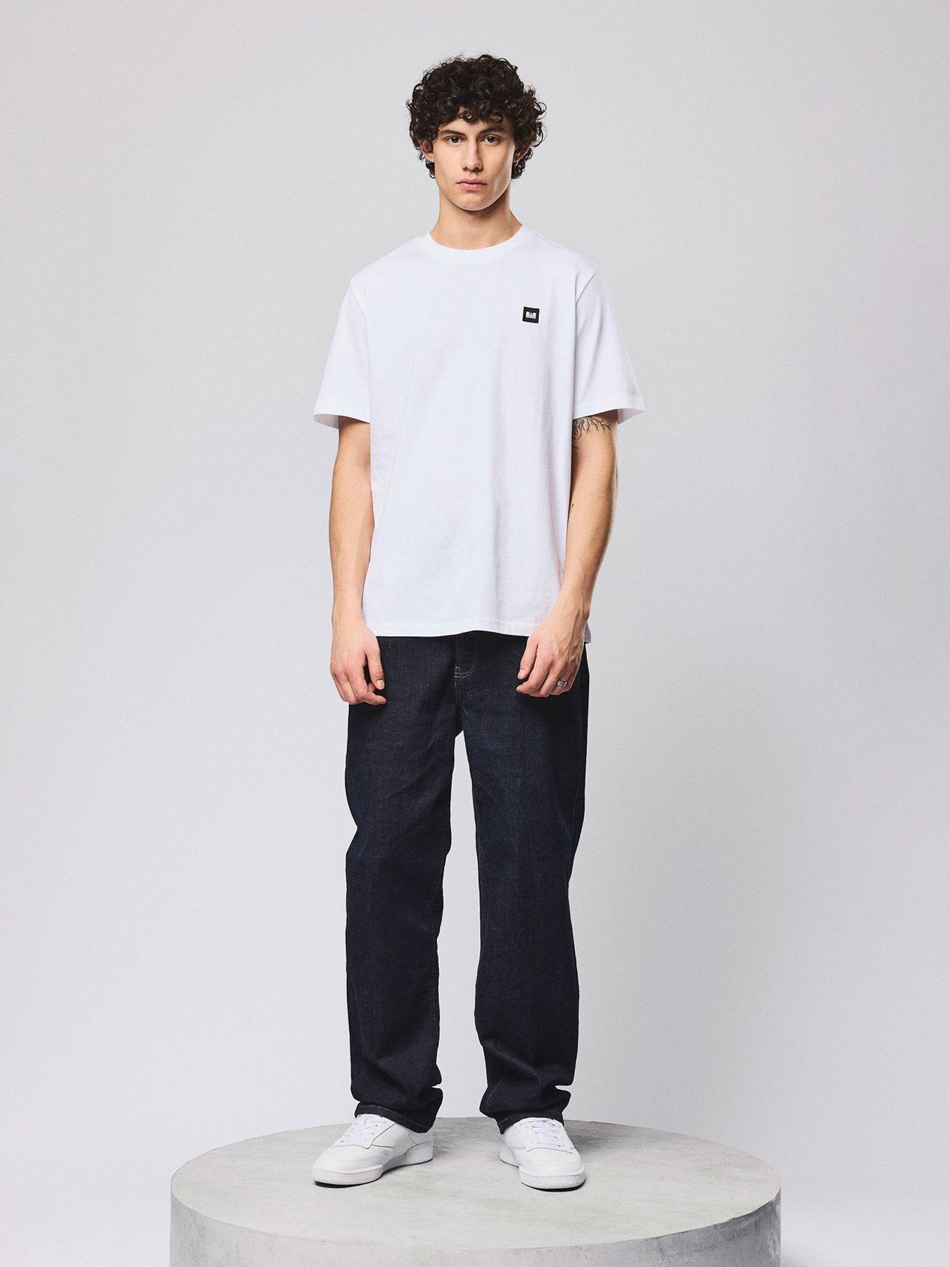 Image 2 of 5 of Weekend Offender Brooklands Classic Badge T-shirt - White