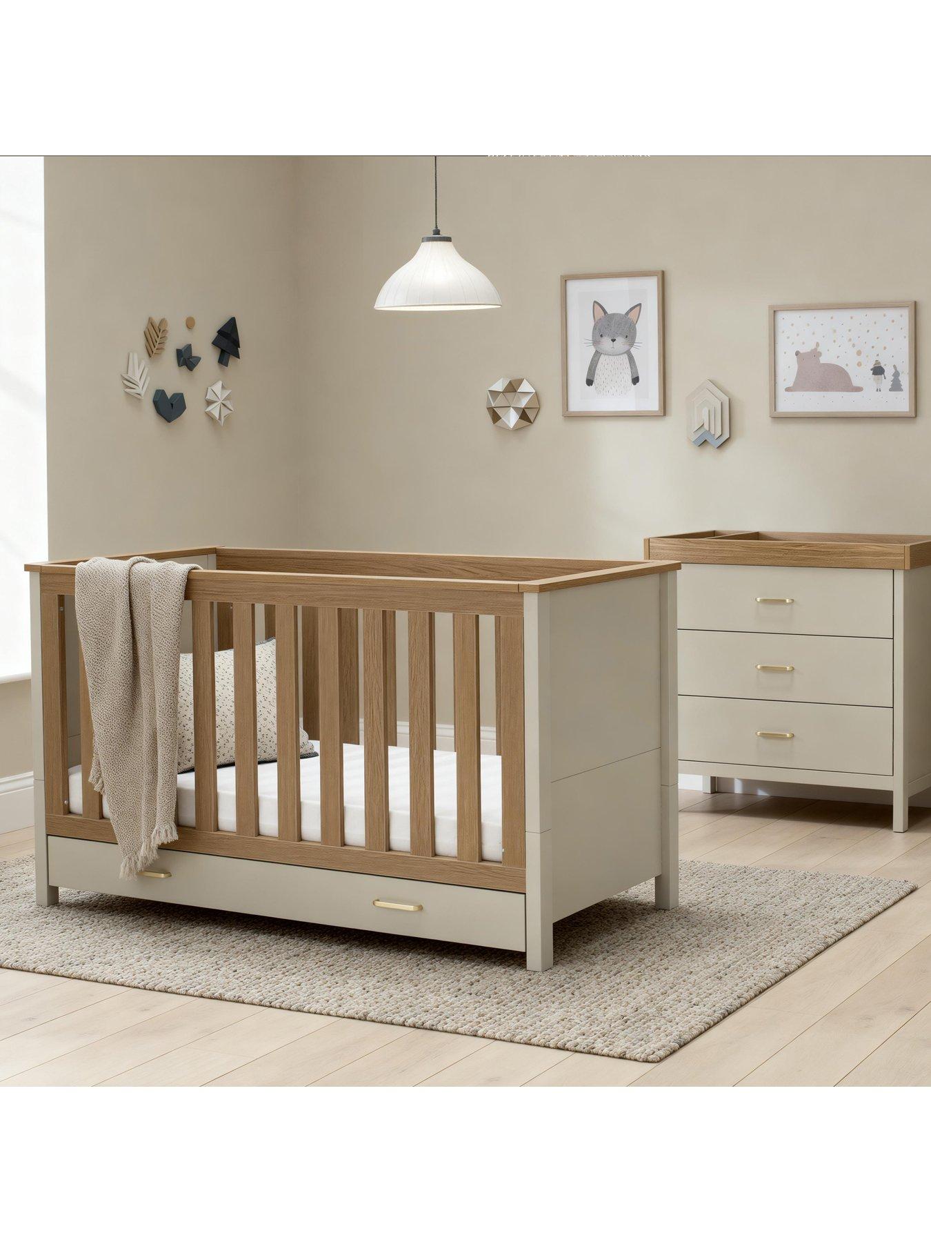 Image 4 of 7 of Babymore Mira 2 Piece Nursery Room Set - Cashmere Warm Oak