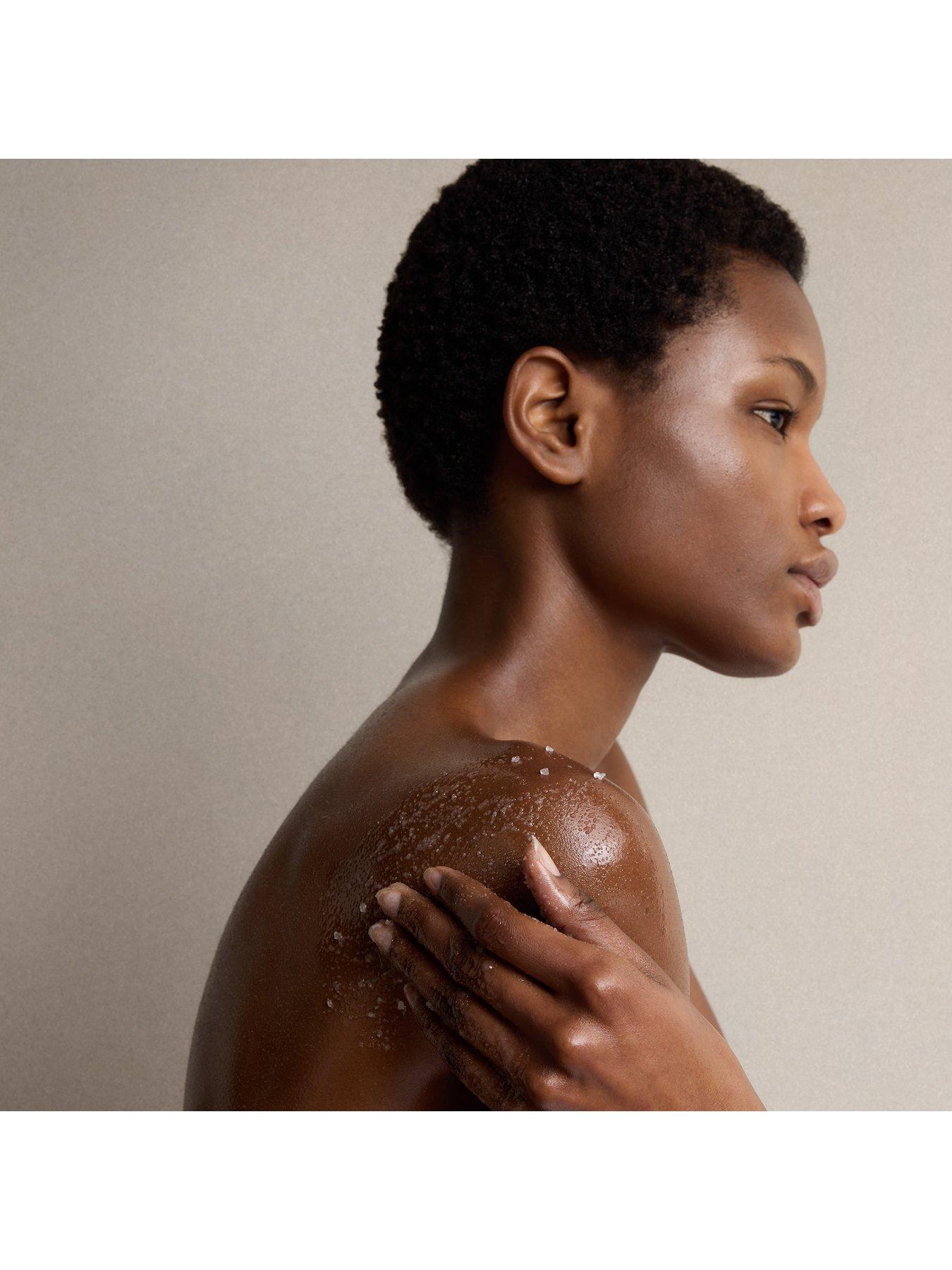 Image 4 of 7 of ESPA Detoxifying Salt Scrub 500g