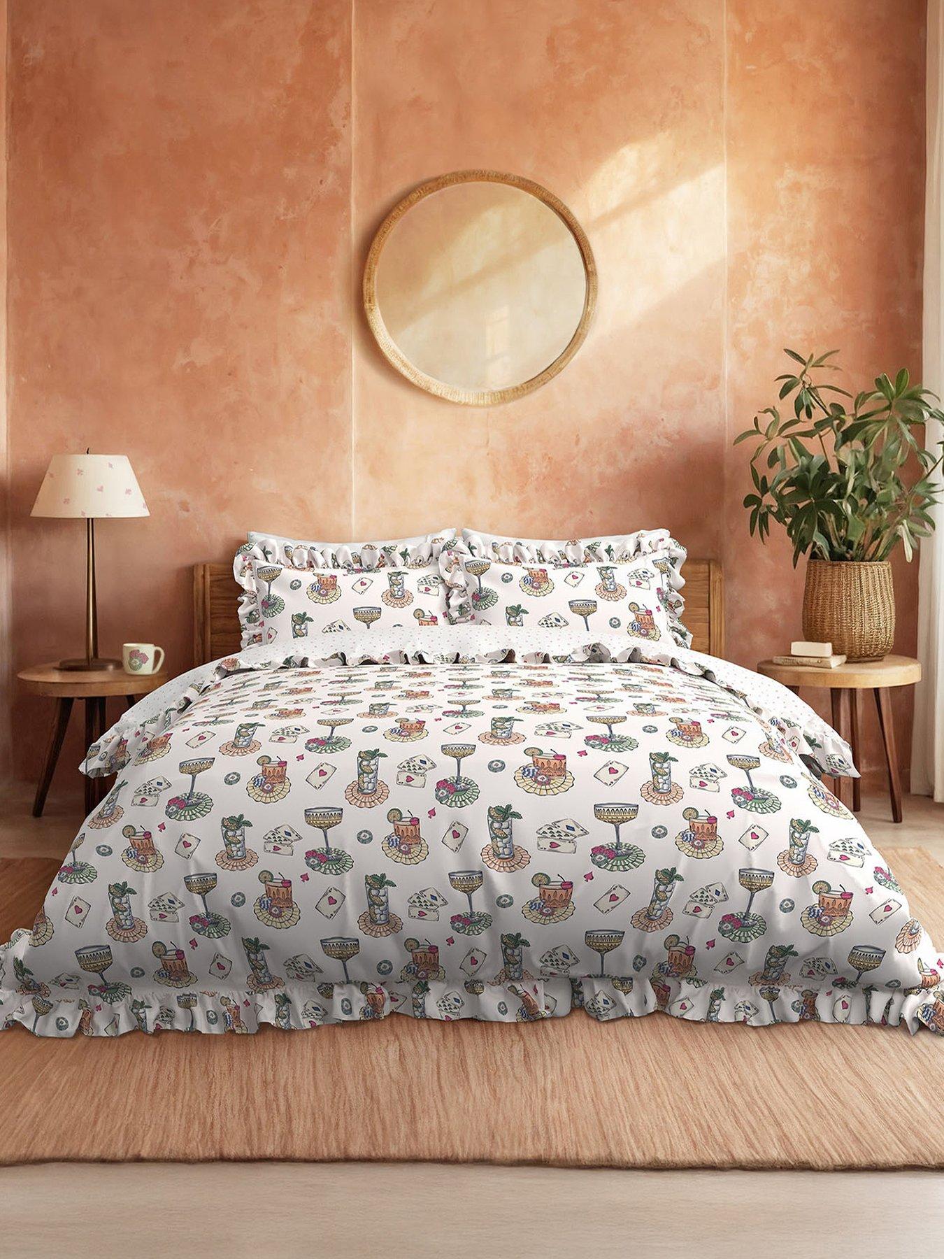 CHELSEA PEERS Cocktails & Cards Print Reversible Frill 100% Cotton Duvet Set - White