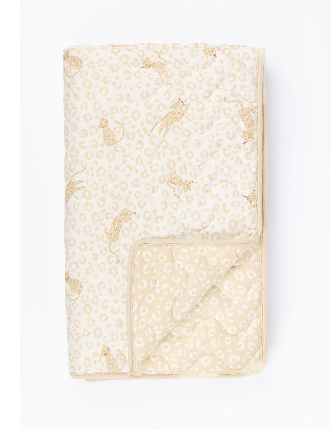 Image 2 of 3 of Tutti Bambini Cot/Cot Bed Coverlet - Love Cats