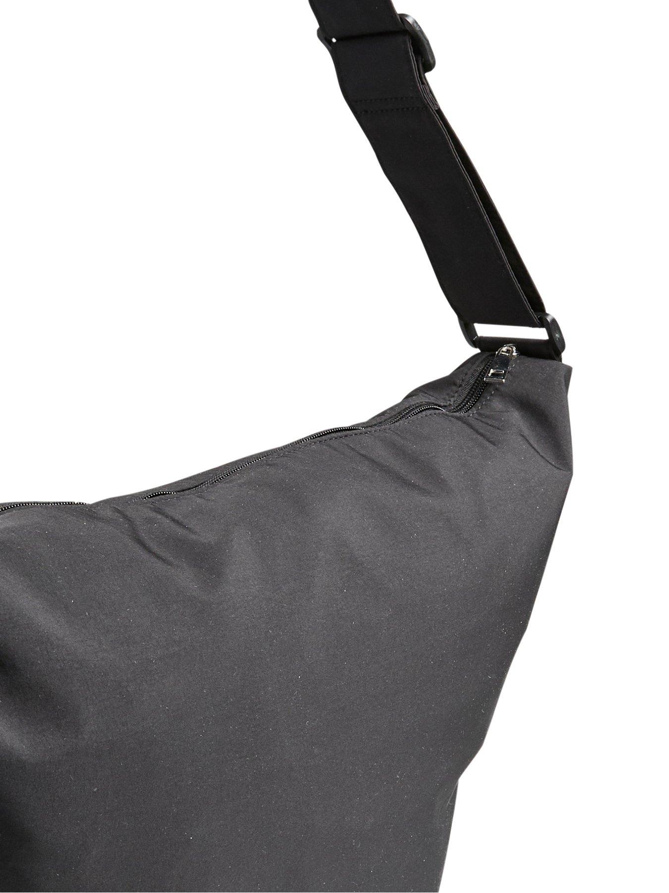 Image 3 of 4 of PIECES Pcamanda XL Bum Bag - Black