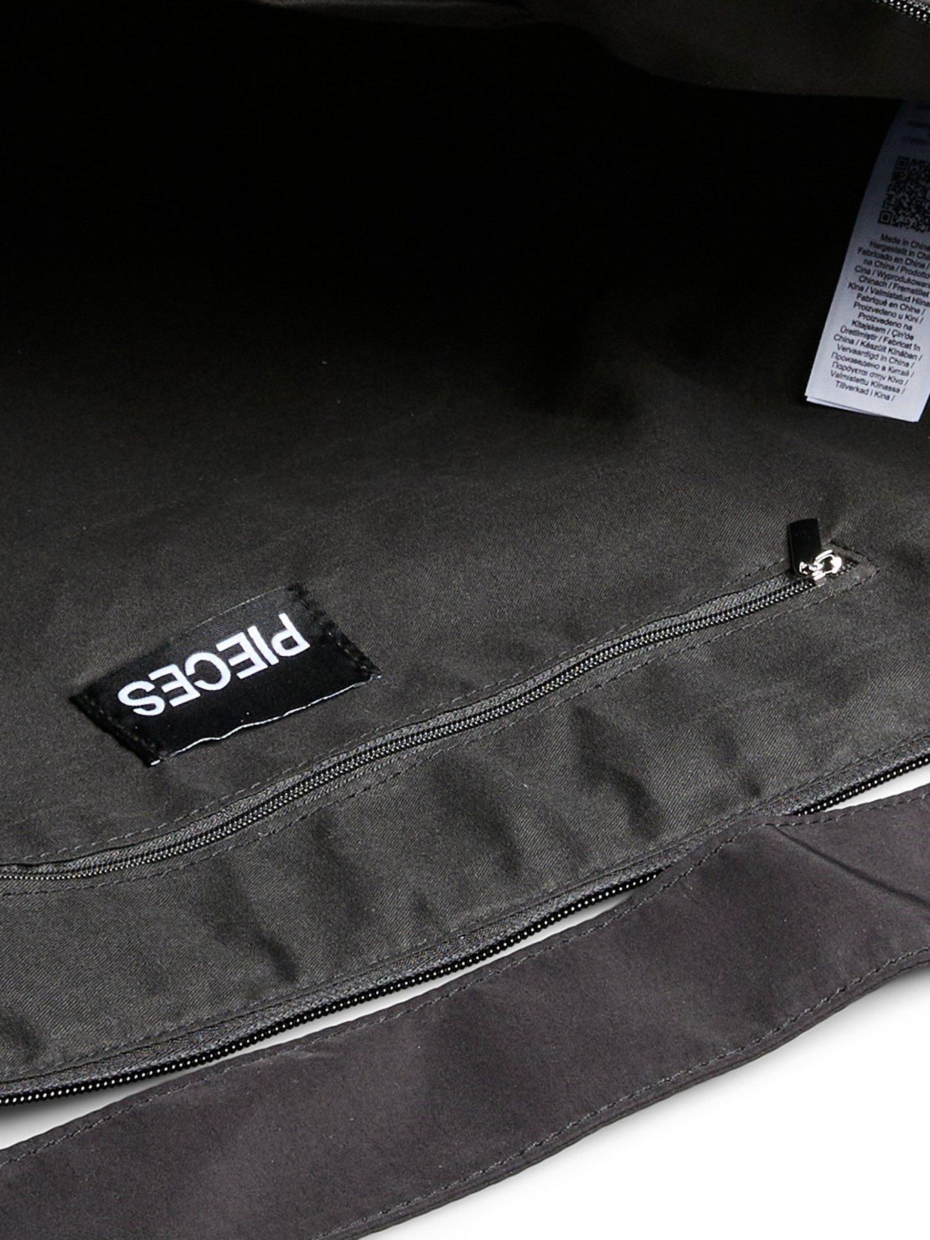 Image 4 of 4 of PIECES Pcamanda XL Bum Bag - Black