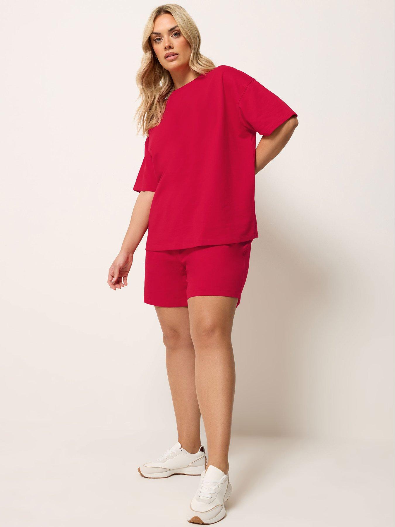 Image 3 of 5 of Yours Curve Shorts And T-shirt Sweat Set
