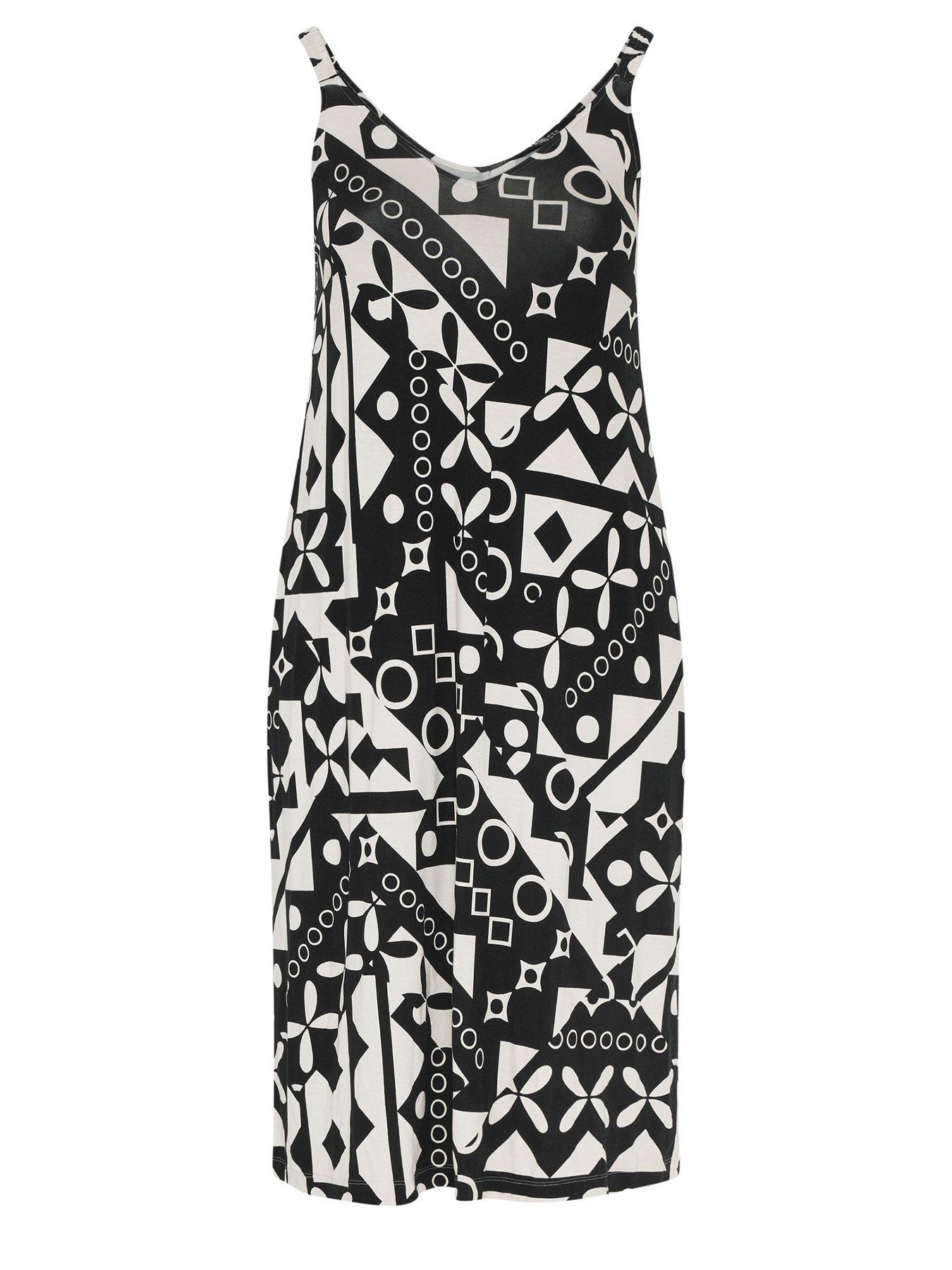 Image 5 of 5 of Yours Curve Throw On Beach Dress