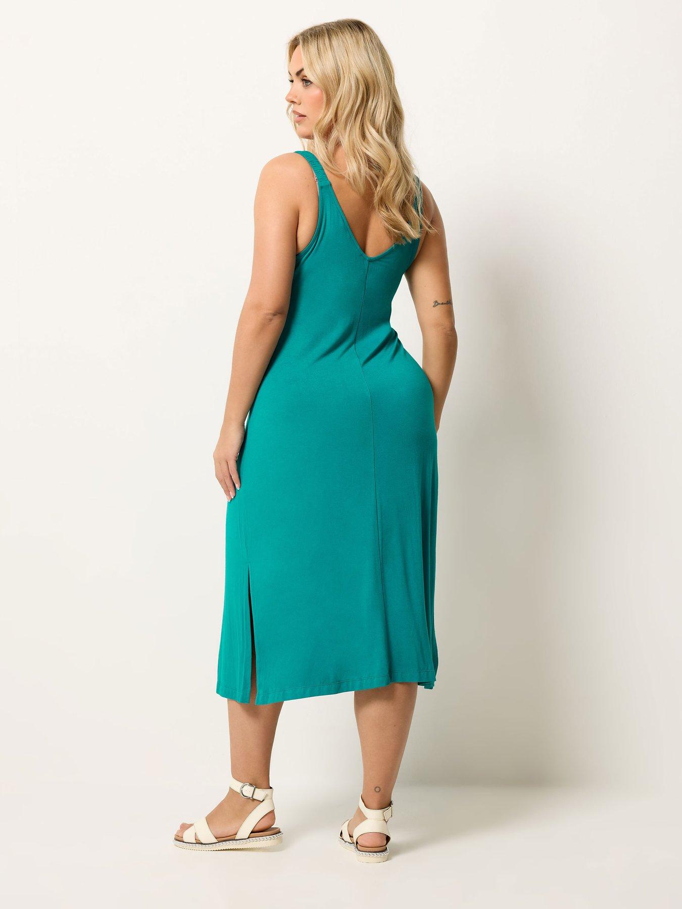 Image 2 of 5 of Yours Curve Throw On Beach Dress