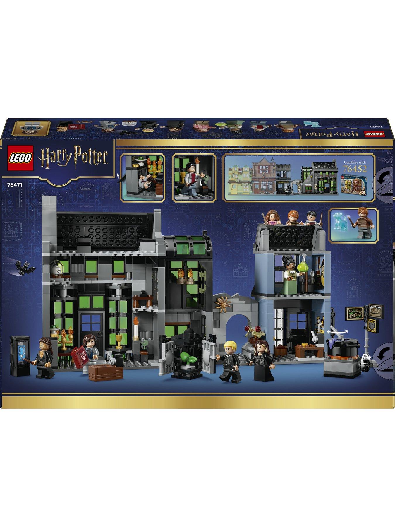 Image 5 of 6 of LEGO Harry Potter Knockturn Alley&trade; Wizarding Shops 76471