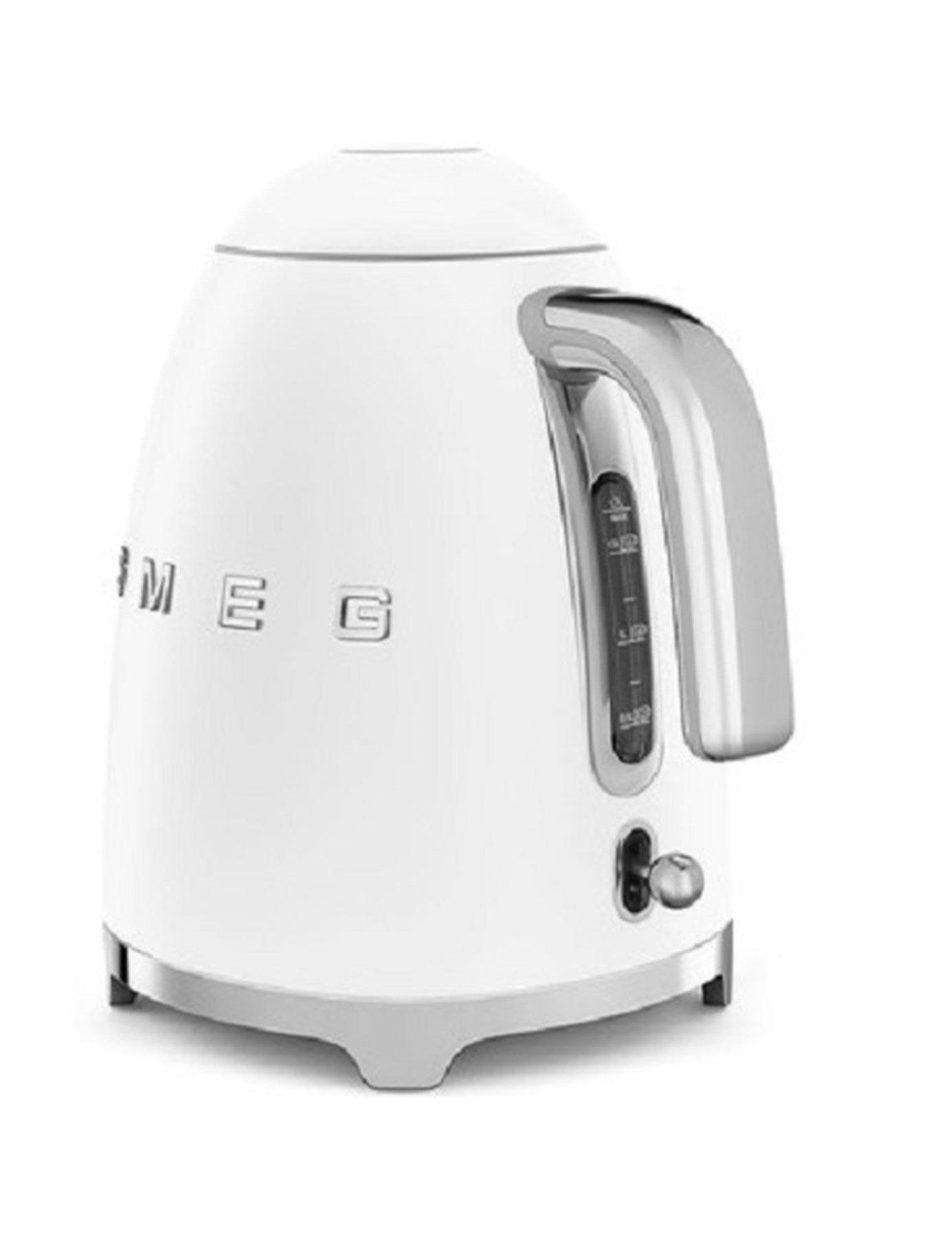 Image 4 of 6 of Smeg 50's Style Retro 1.7L Kettle & Multi-Functional 2-Slice Toaster, White