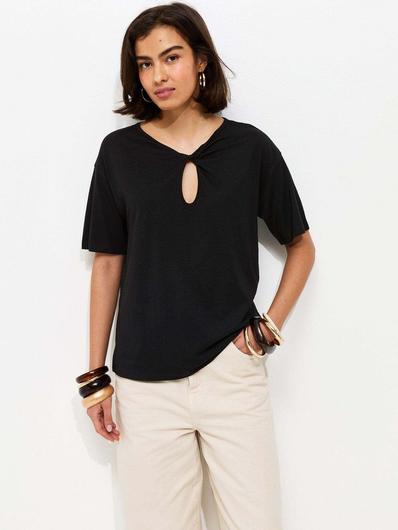 Image 1 of 5 of New Look Twisted Keyhole T-Shirt - Black