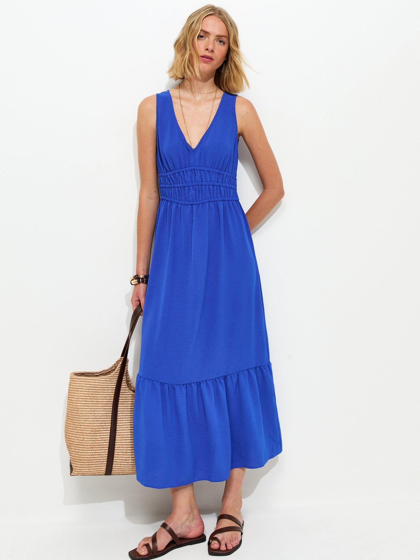 Image 3 of 5 of New Look Ruched Waist V-Neck Midi Dress - Blue