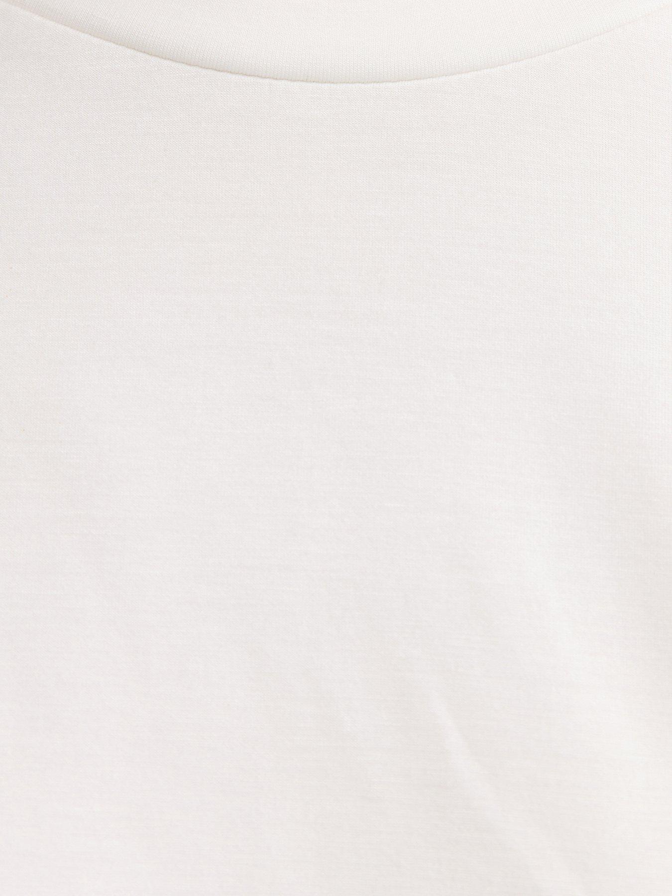 Image 5 of 5 of New Look Cream Premium Sweatshirt T-shirt