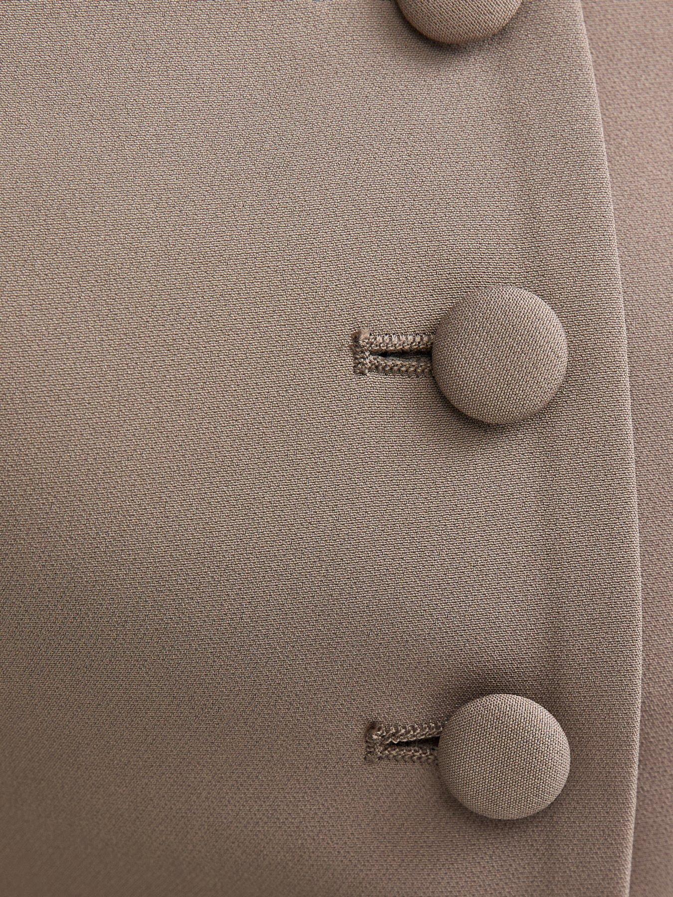 Image 5 of 5 of New Look Mink Square Neck Short Sleeve Blazer