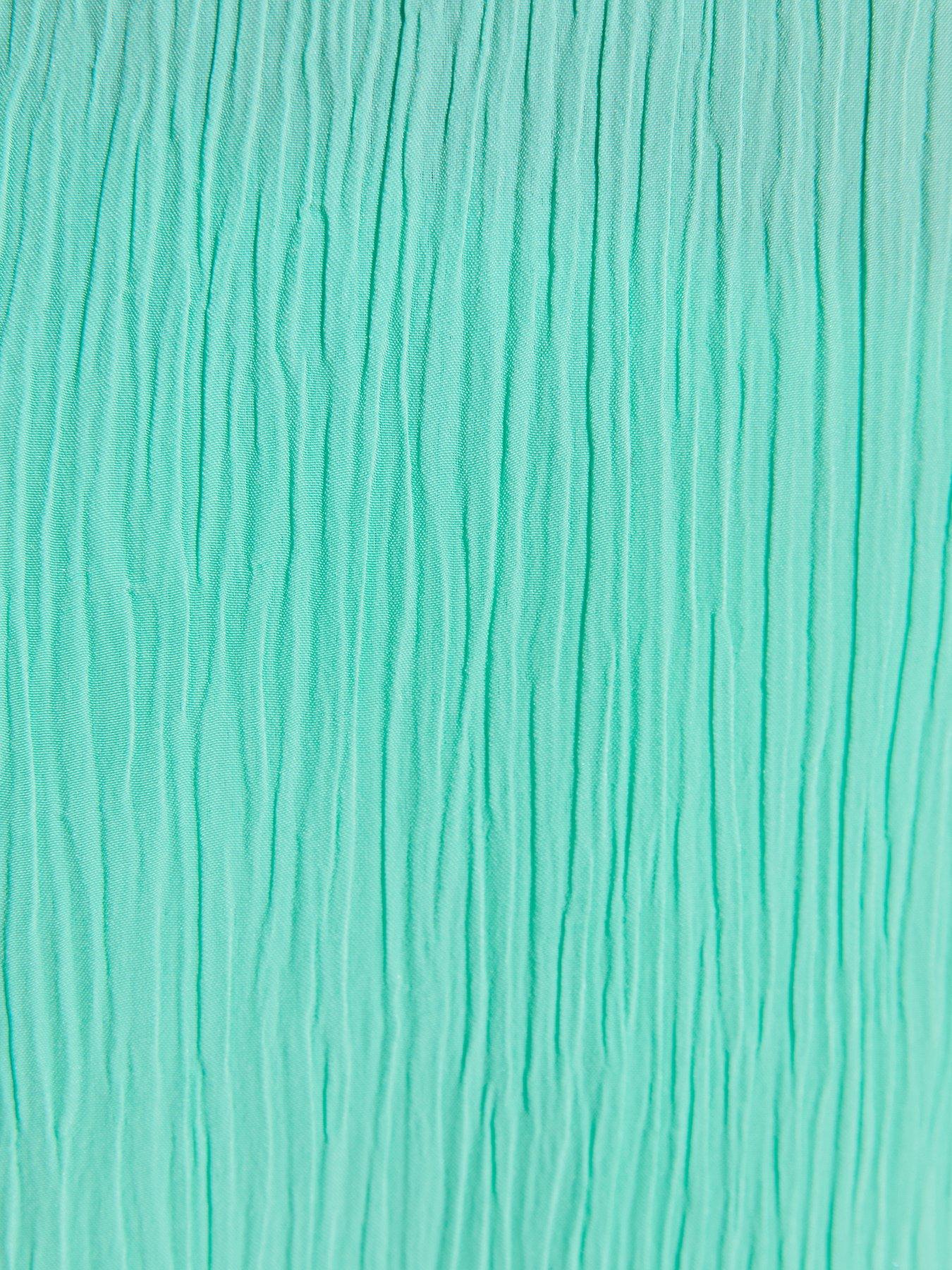 Image 6 of 6 of New Look Crinkled Drawstring Beach Shorts - Turquoise