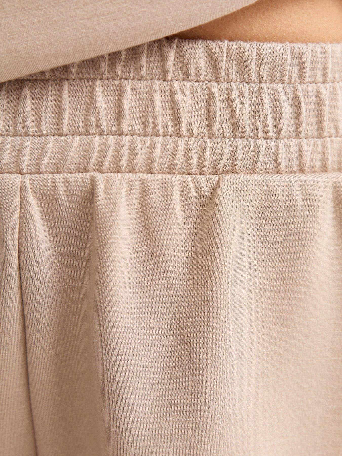 Image 5 of 5 of New Look Mink Premium Side Split Shorts