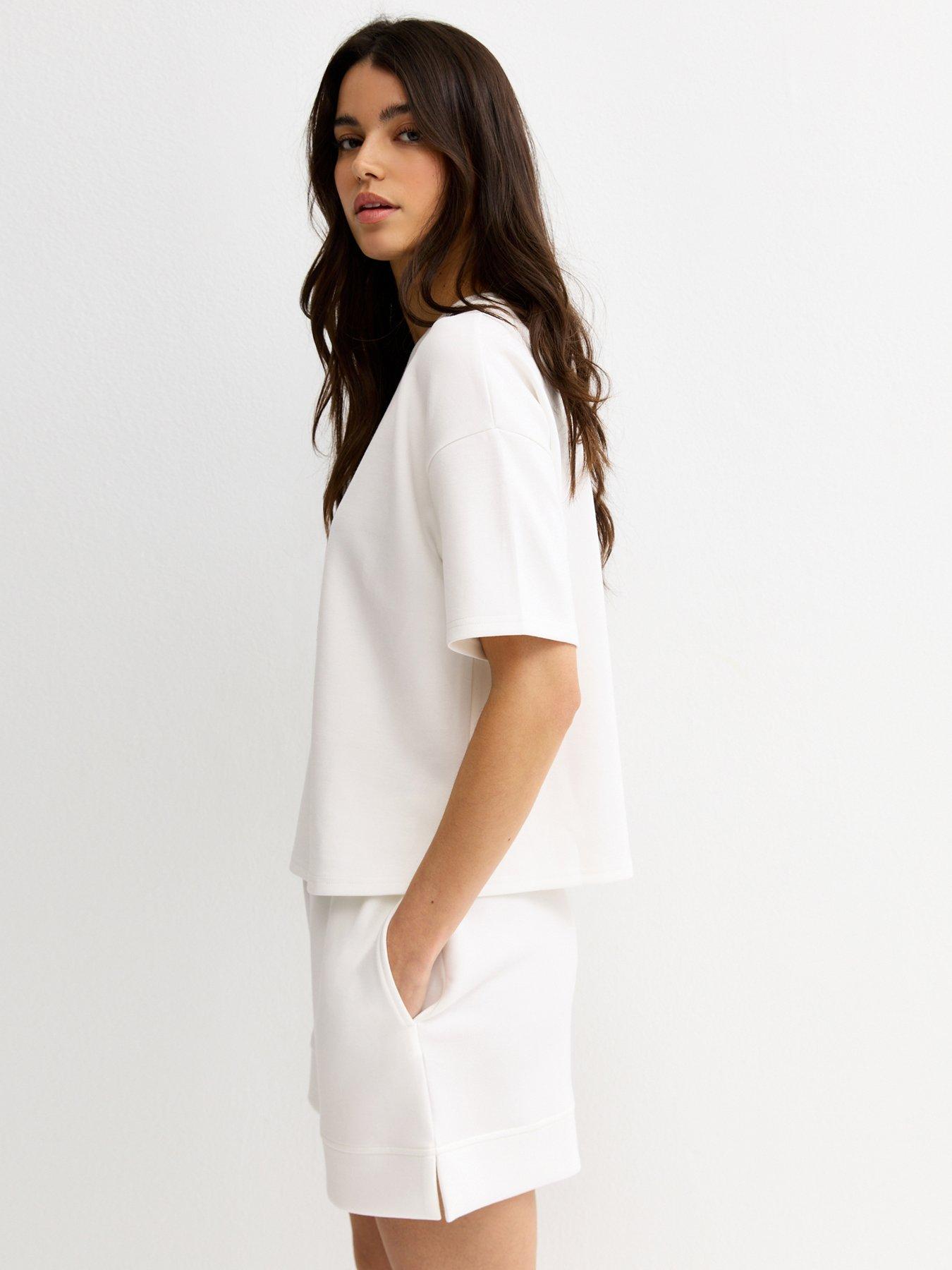Image 4 of 5 of New Look Cream Premium Jersey Shorts