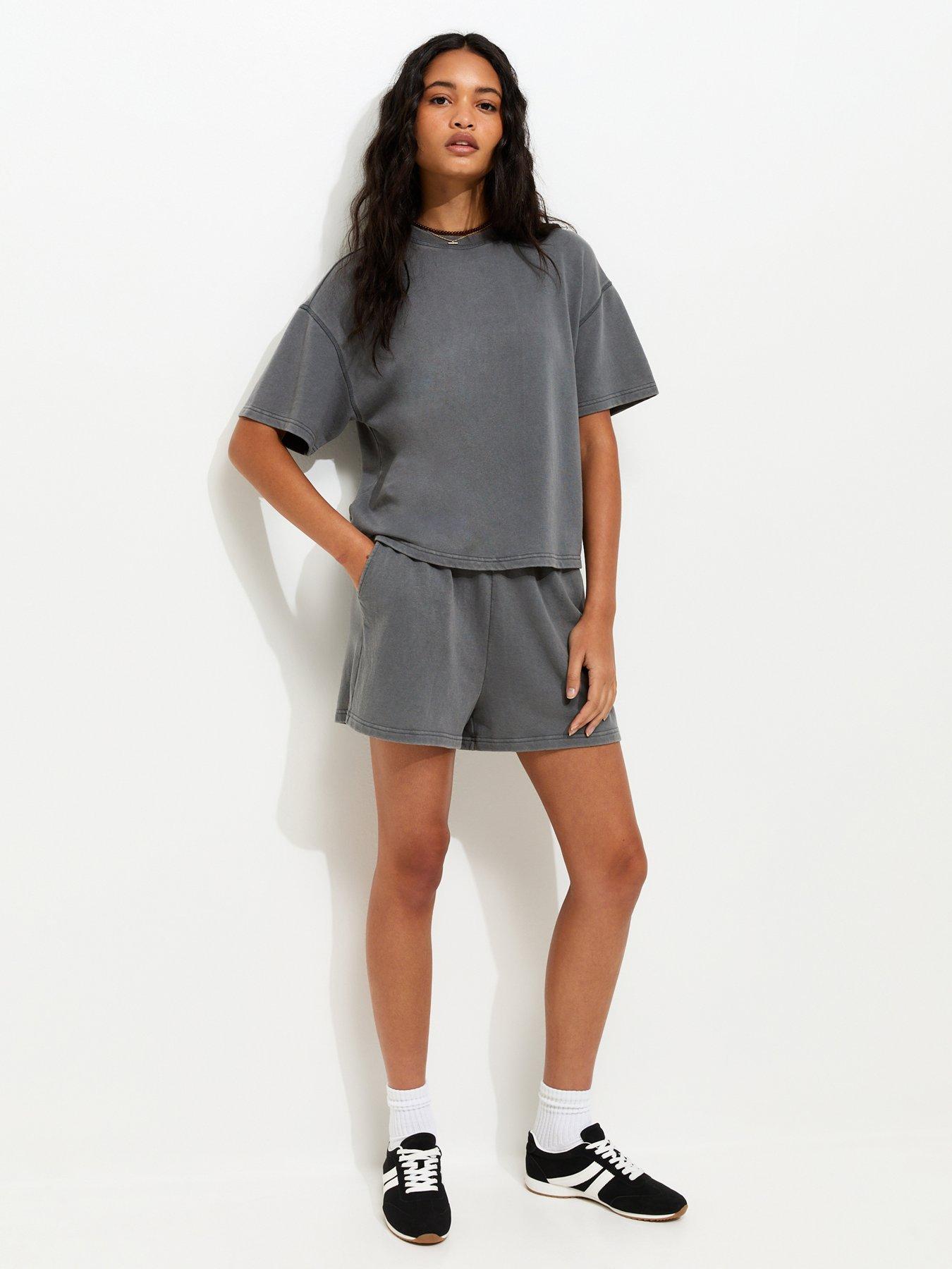Image 3 of 5 of New Look Acid Wash Co-ord Sweat T-shirt - Dark Grey