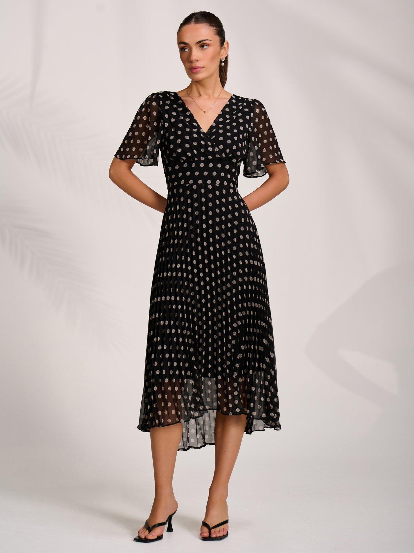 Jolie Moi Pleated Chiffon Maxi Dress - Black