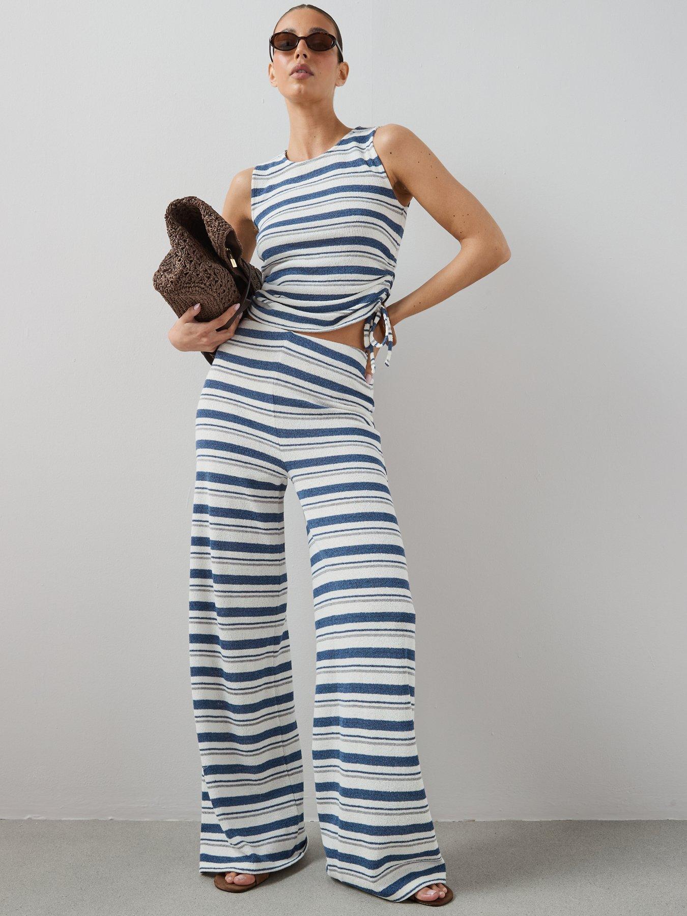 Image 3 of 7 of The Very Collection Ruched Side Sleeveless Co-ord Top - Stripe
